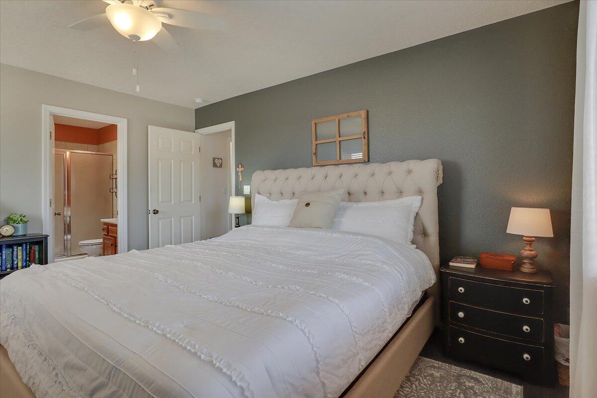 4701 MORRIS Street NE Unit: 1304