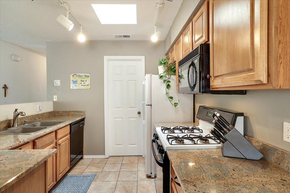 4701 MORRIS Street NE Unit: 1304