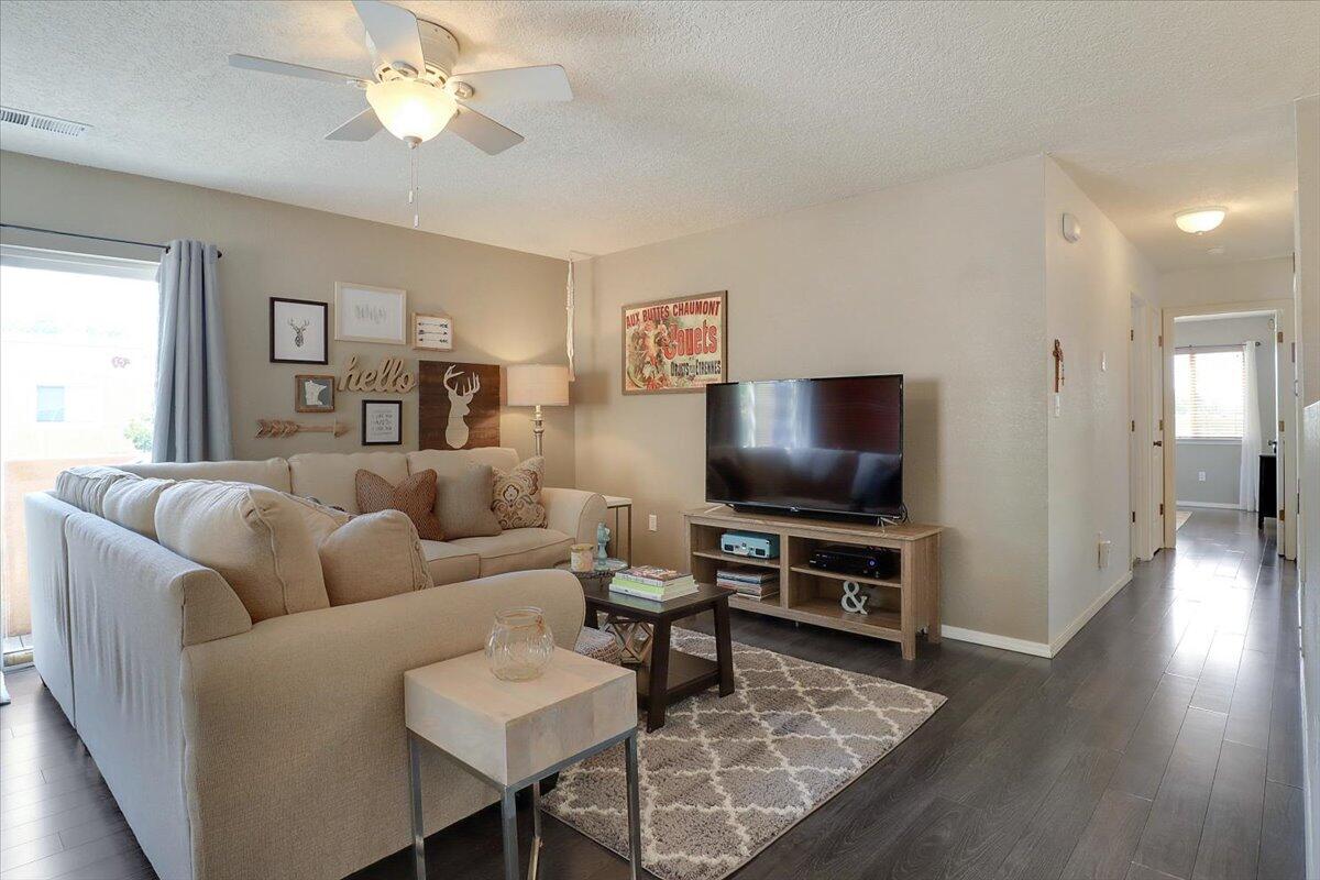 4701 MORRIS Street NE Unit: 1304