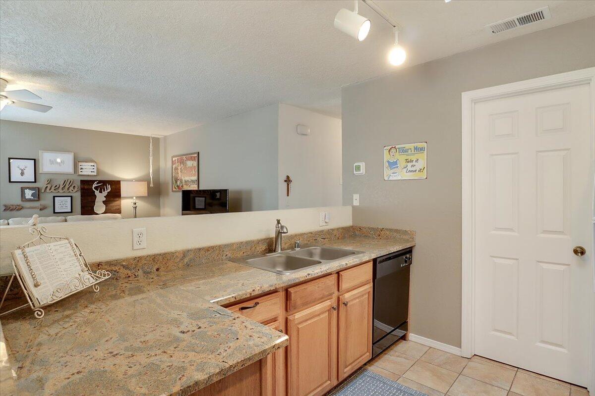 4701 MORRIS Street NE Unit: 1304