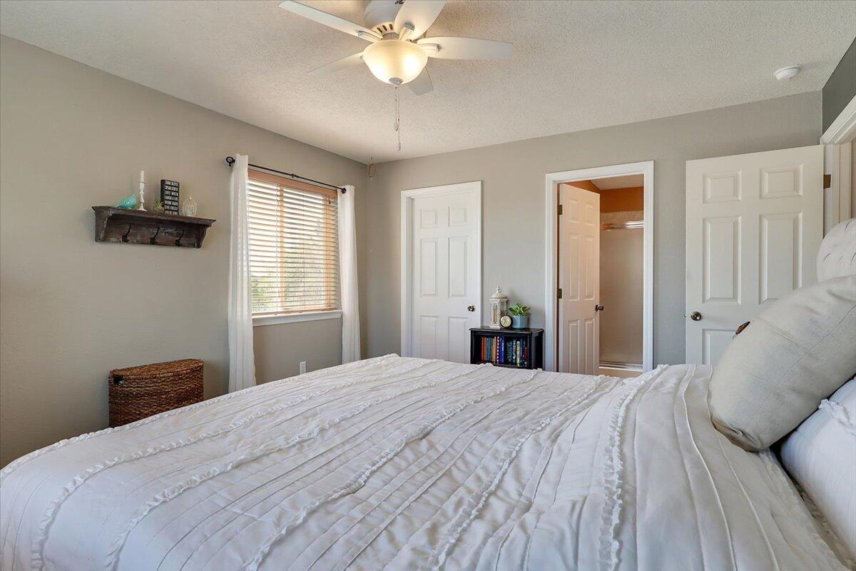 4701 MORRIS Street NE Unit: 1304
