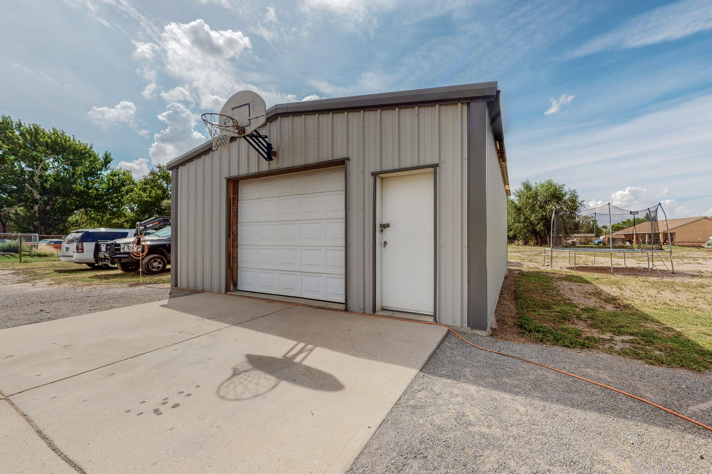 28 BLUE HILL Road