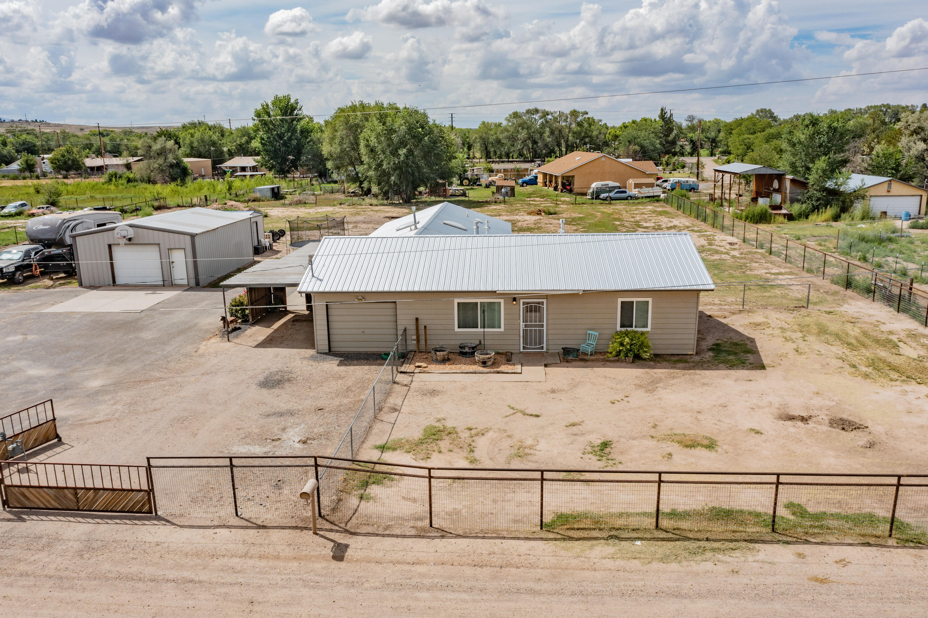28 BLUE HILL Road