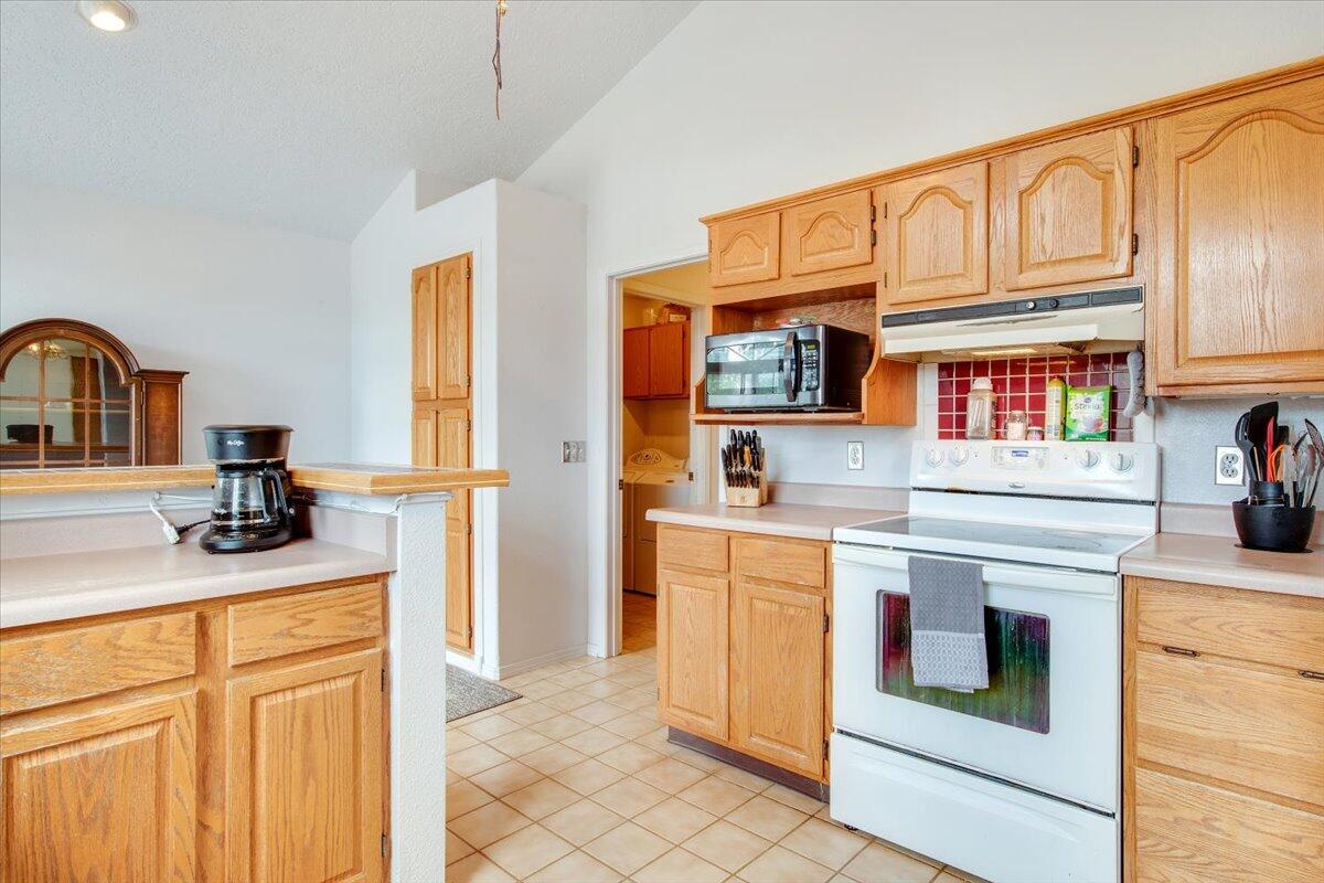 38 THUNDER MOUNTAIN Road