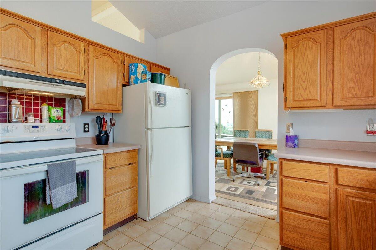 38 THUNDER MOUNTAIN Road