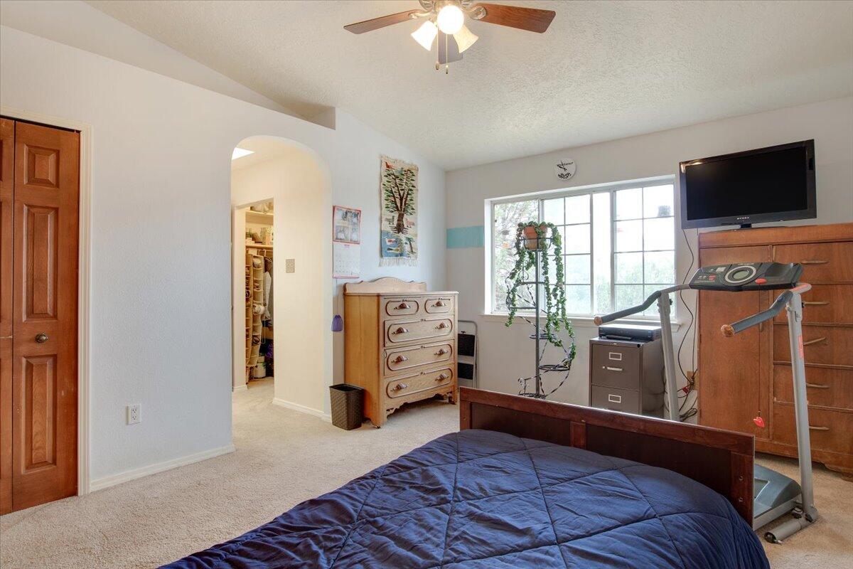 38 THUNDER MOUNTAIN Road