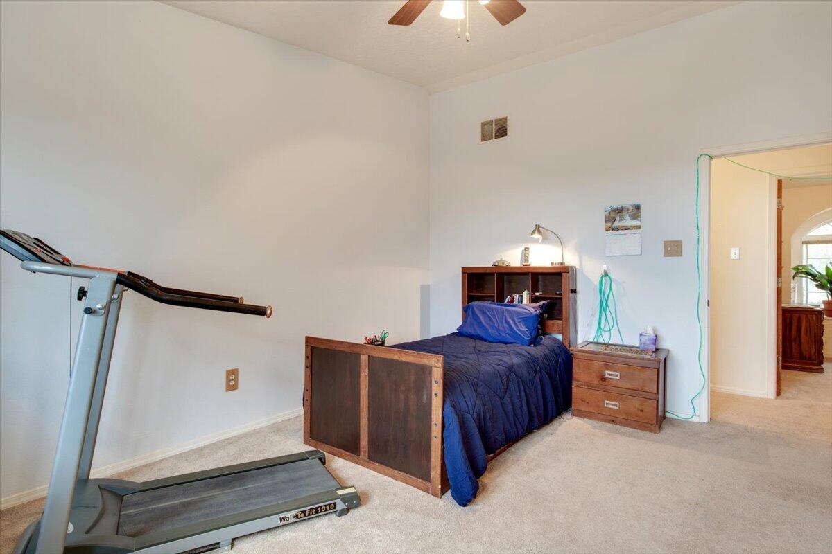 38 THUNDER MOUNTAIN Road