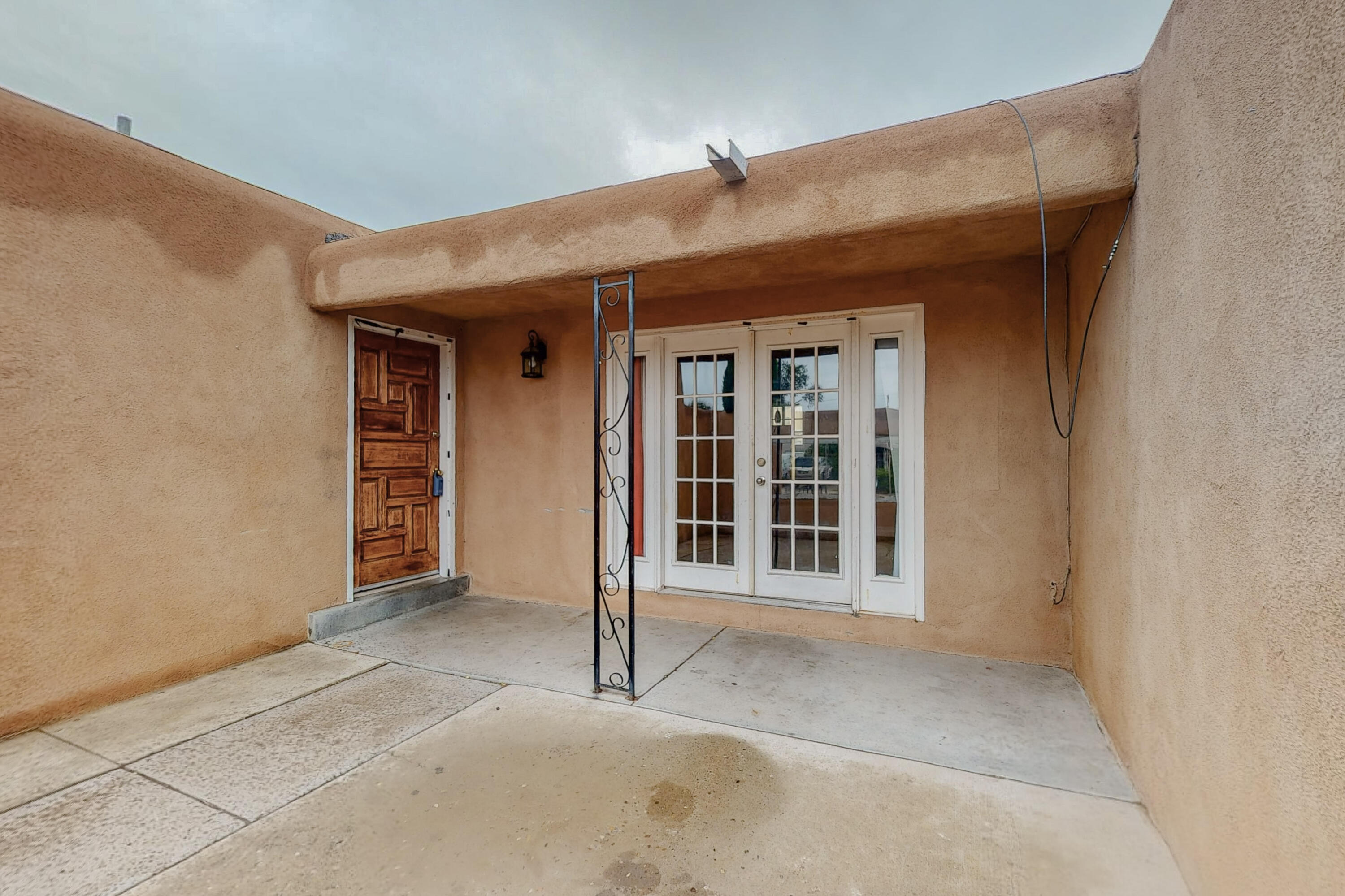833 LOMA HERMOSA Drive NW