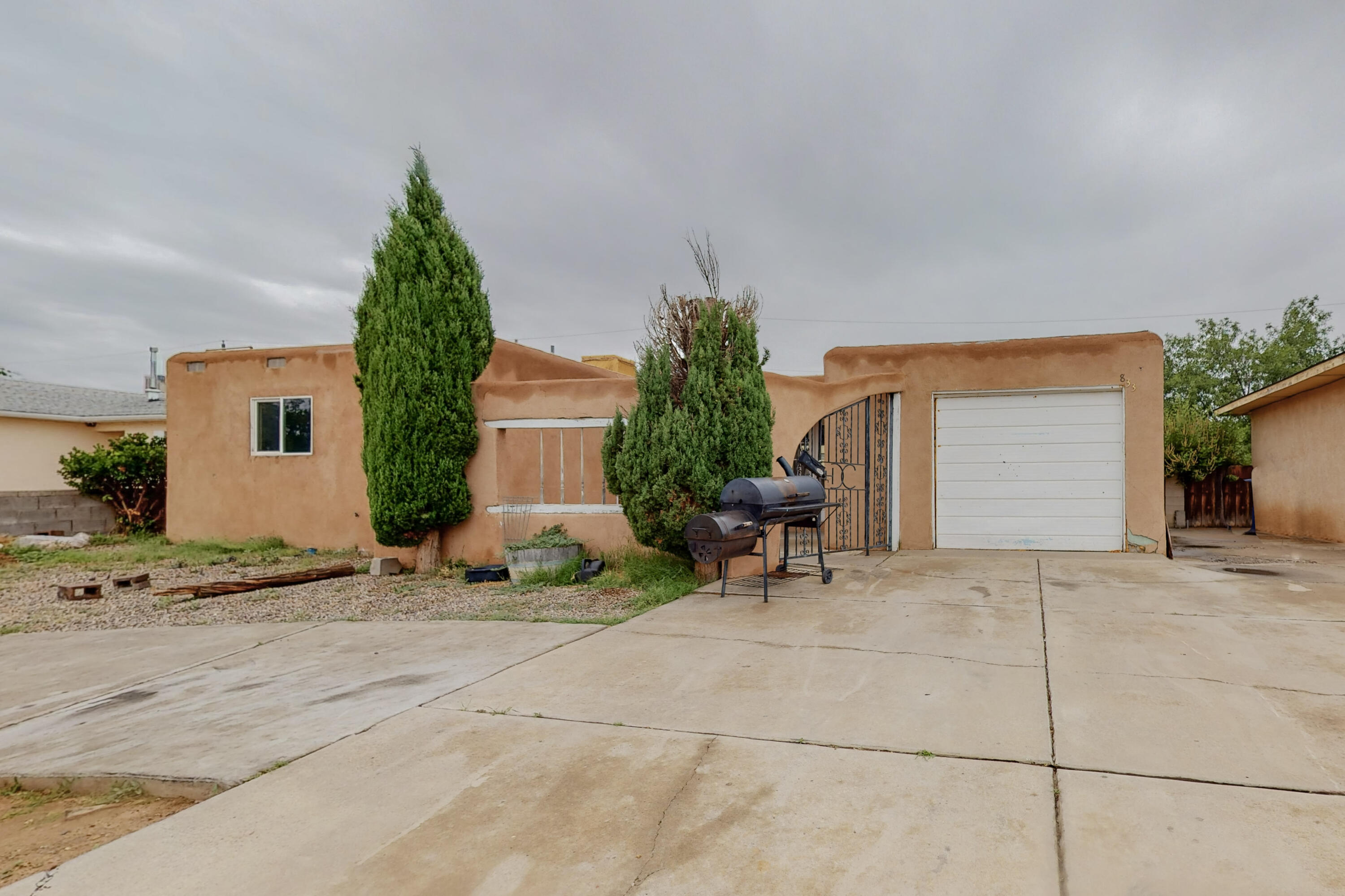 833 LOMA HERMOSA Drive NW