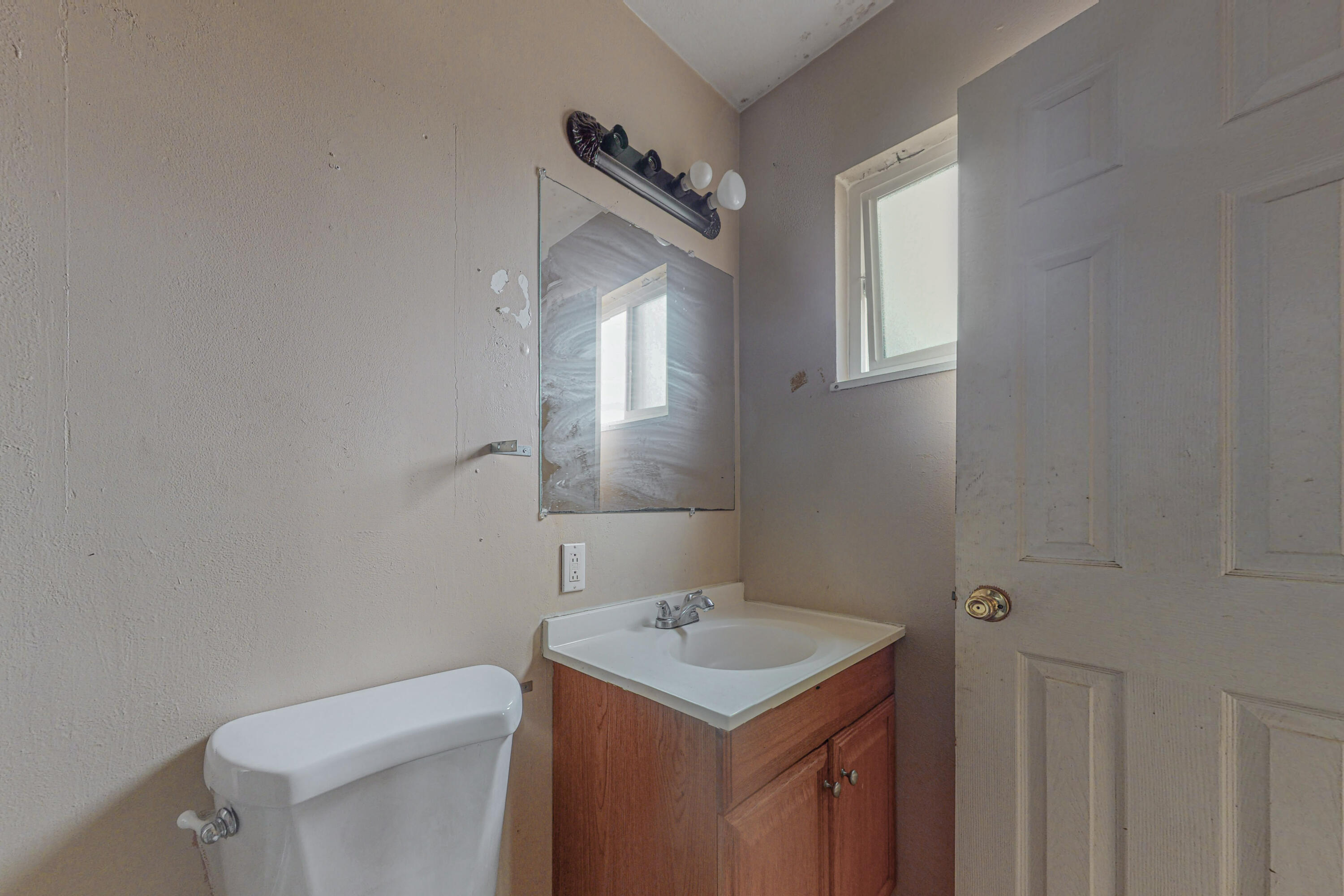 833 LOMA HERMOSA Drive NW