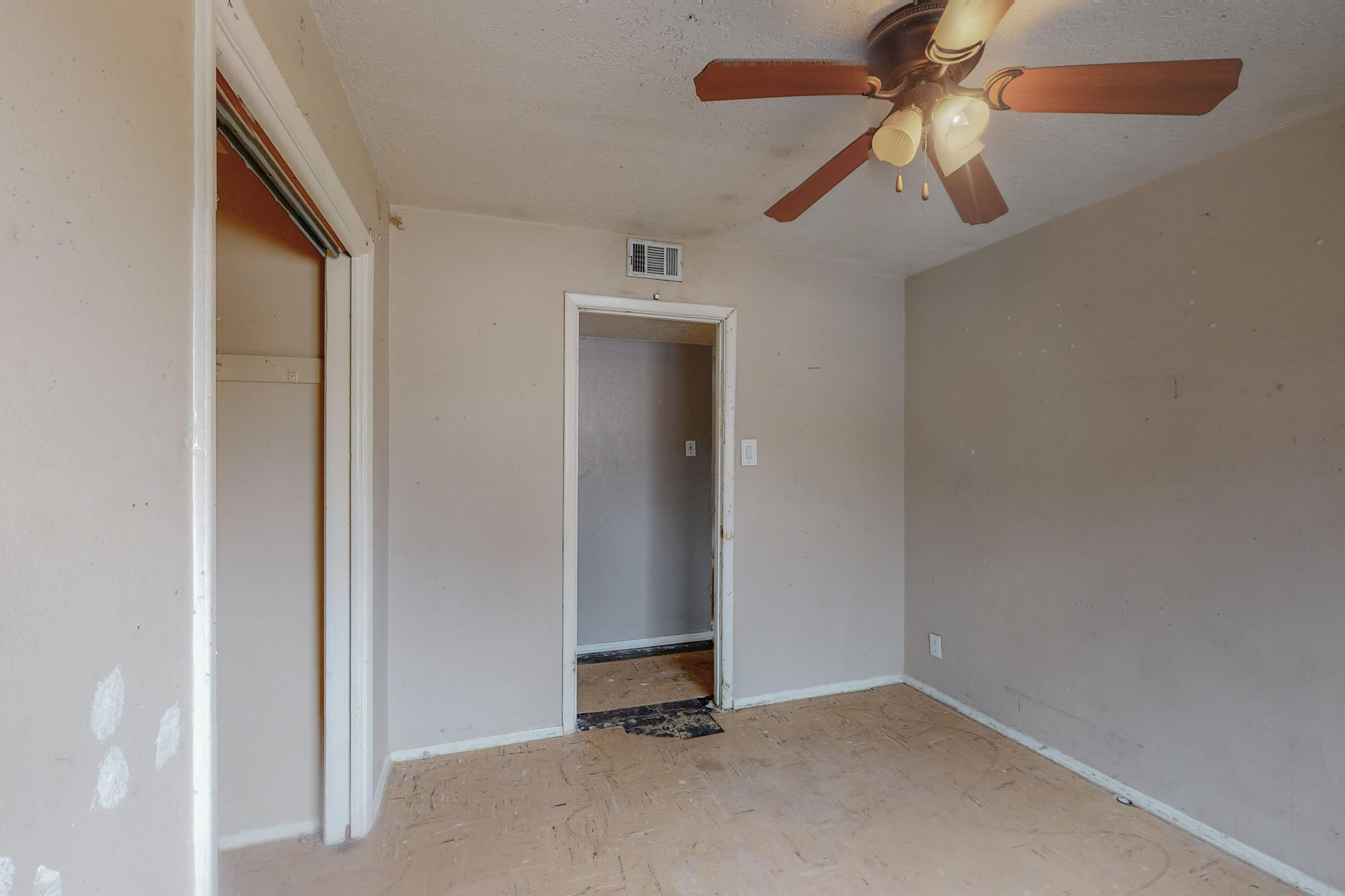 833 LOMA HERMOSA Drive NW