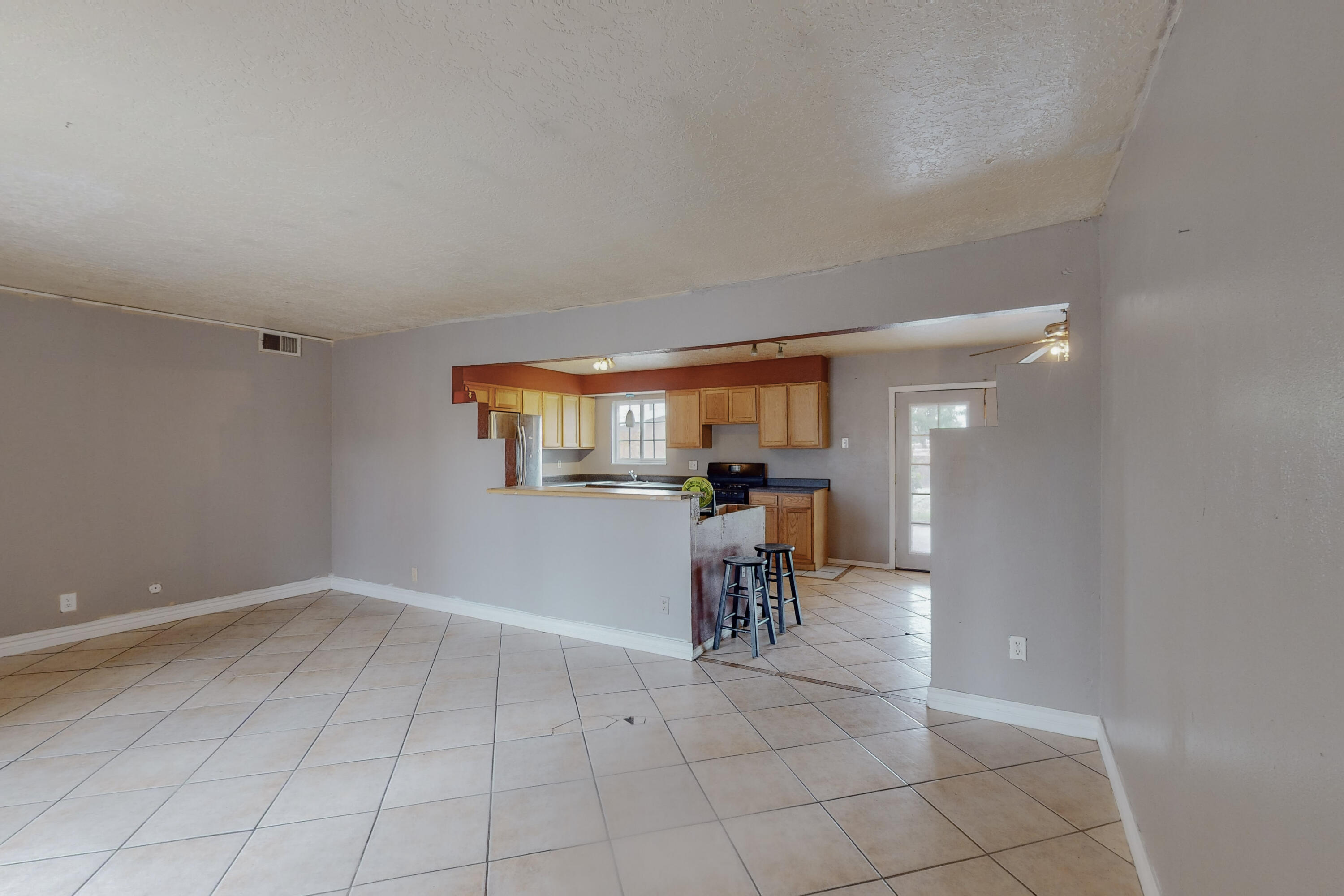 833 LOMA HERMOSA Drive NW
