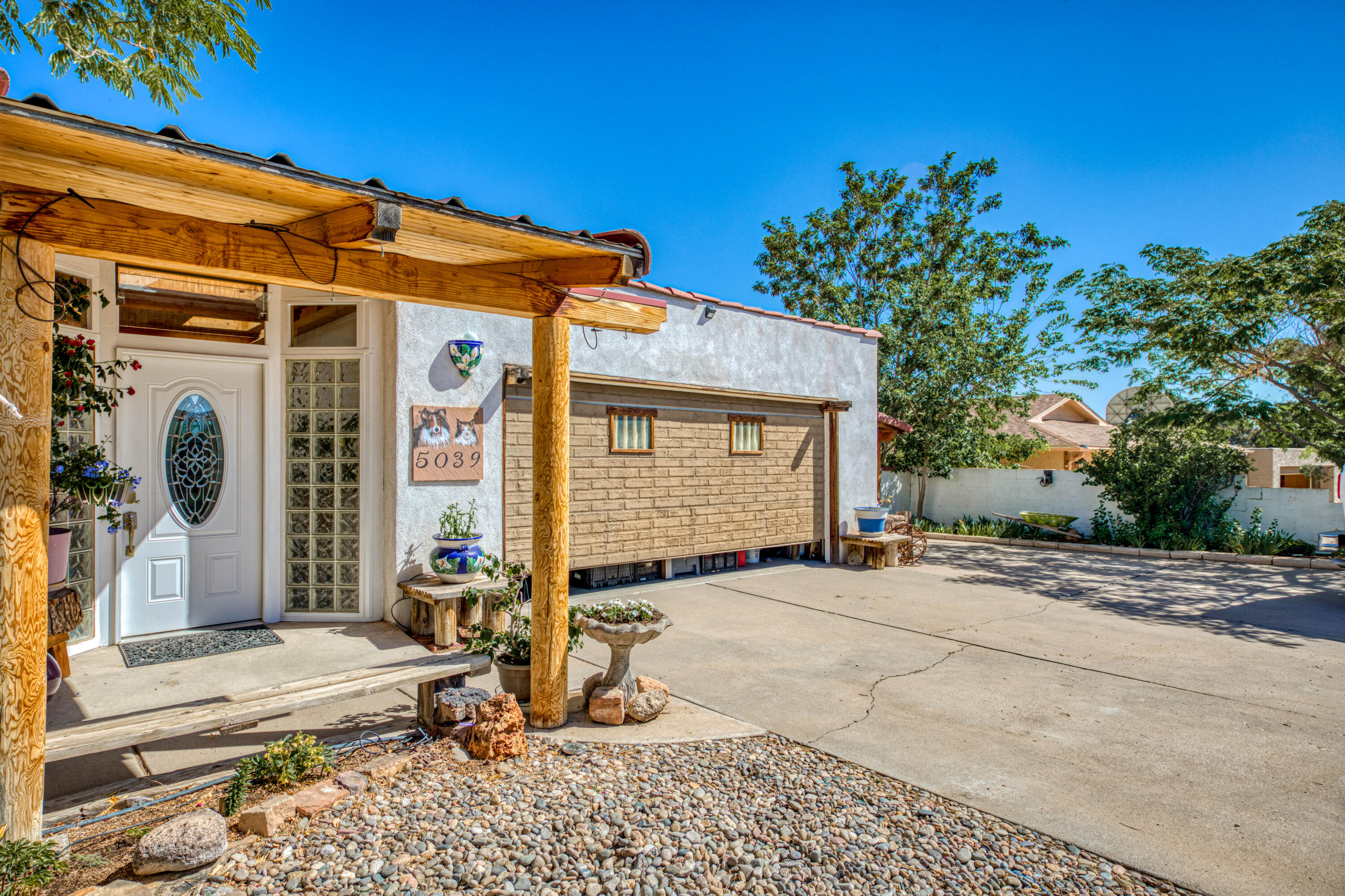 5039 JUSTIN Drive NW