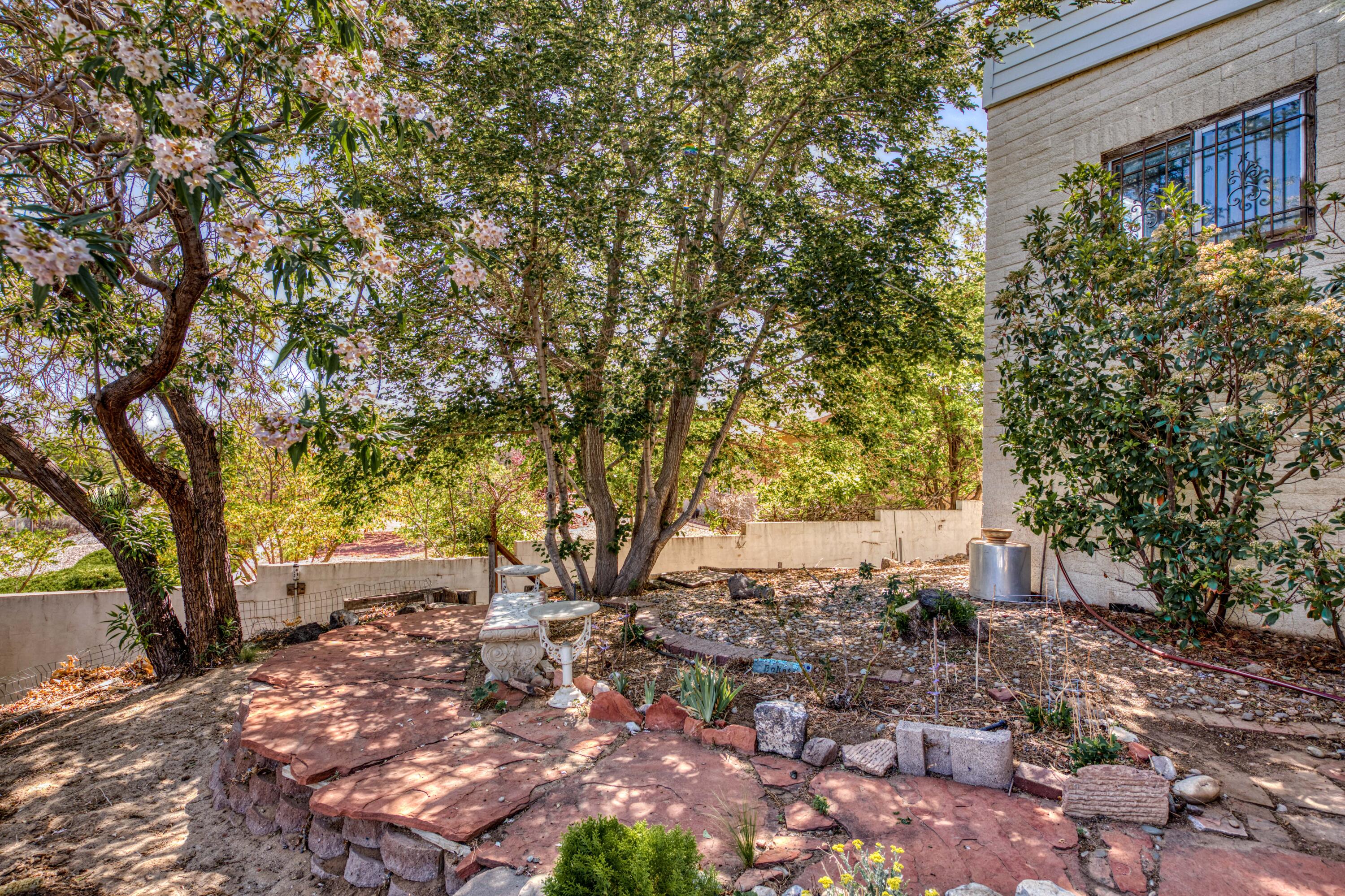 5039 JUSTIN Drive NW