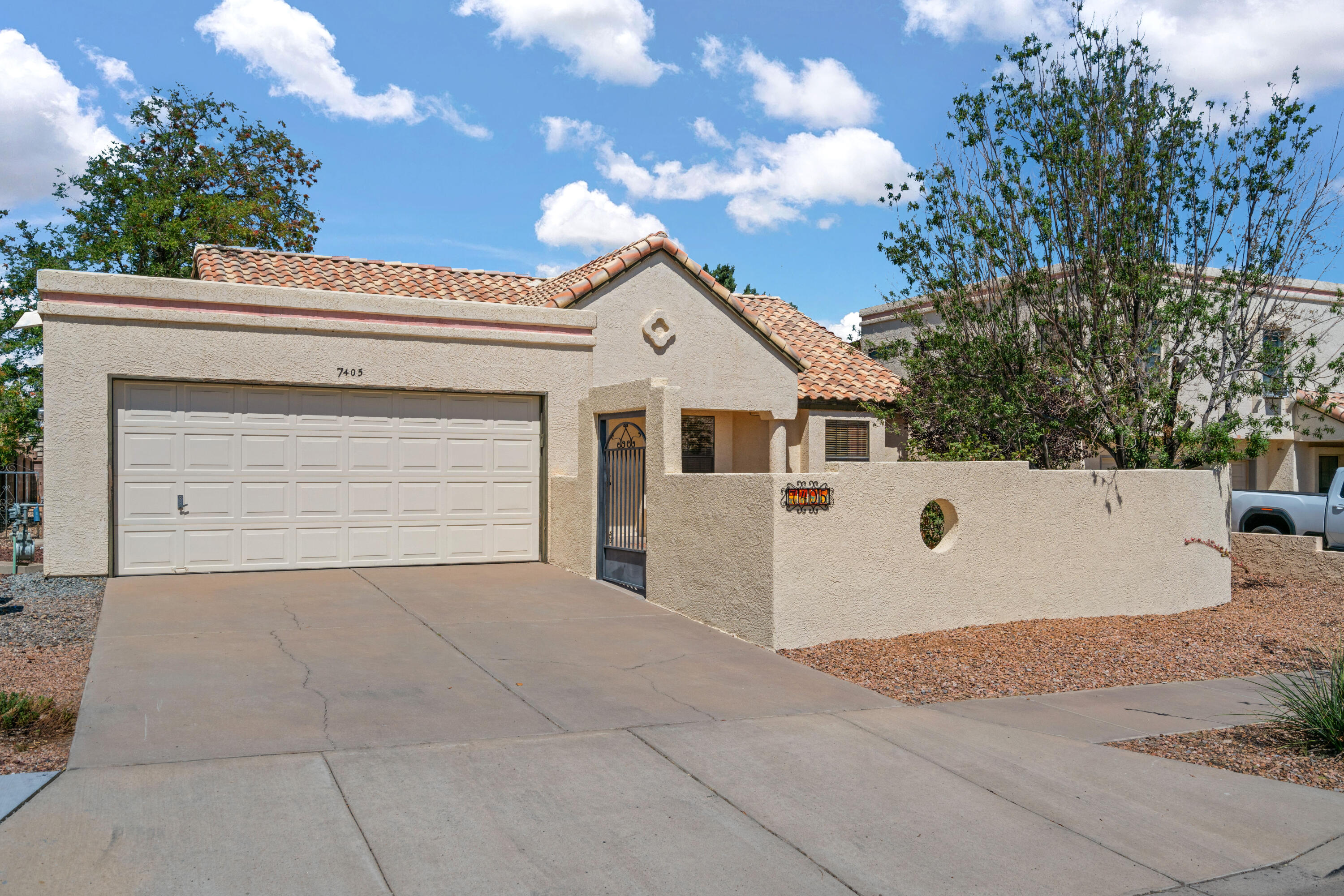 7405 MESQUITE WOOD Drive NW