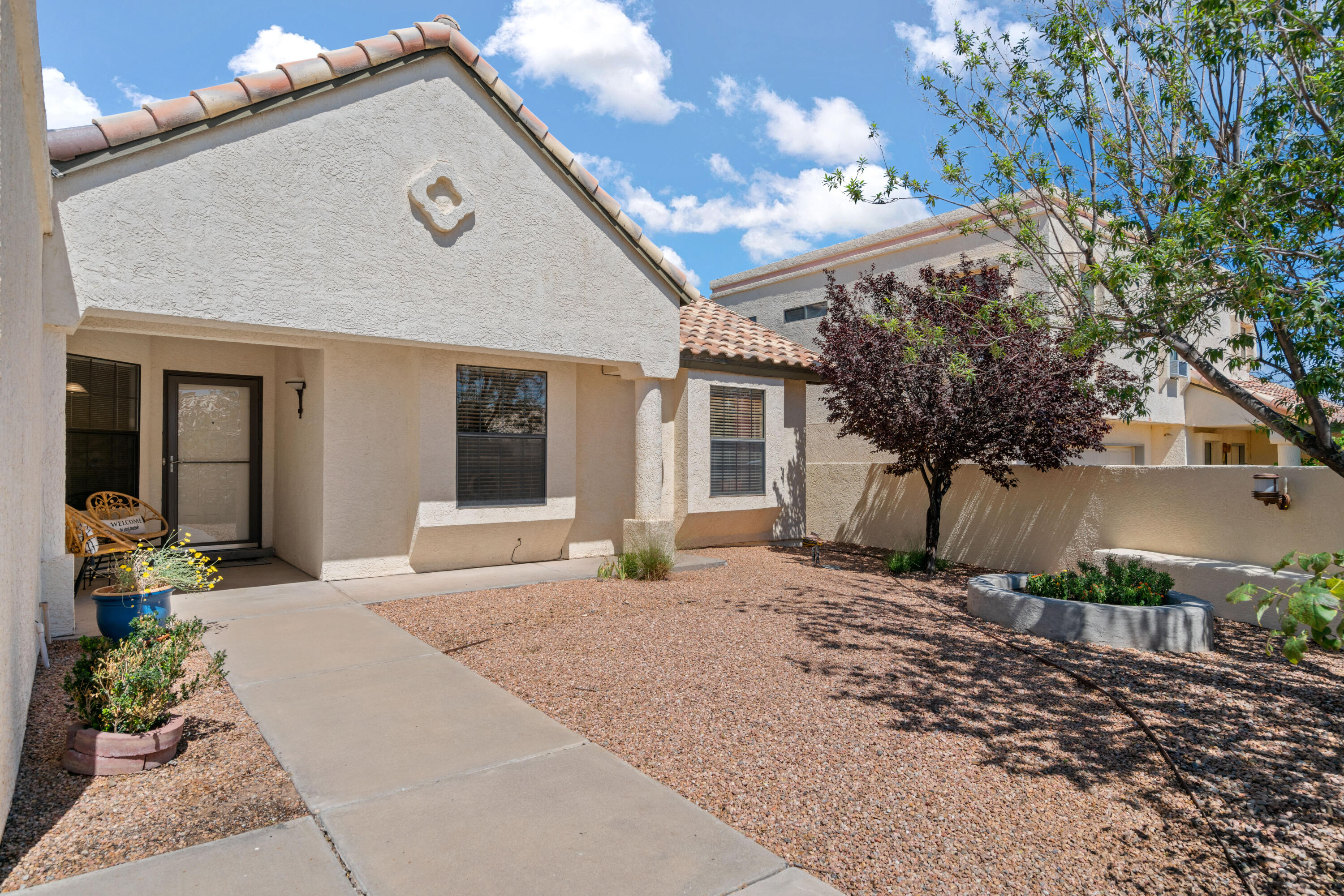 7405 MESQUITE WOOD Drive NW