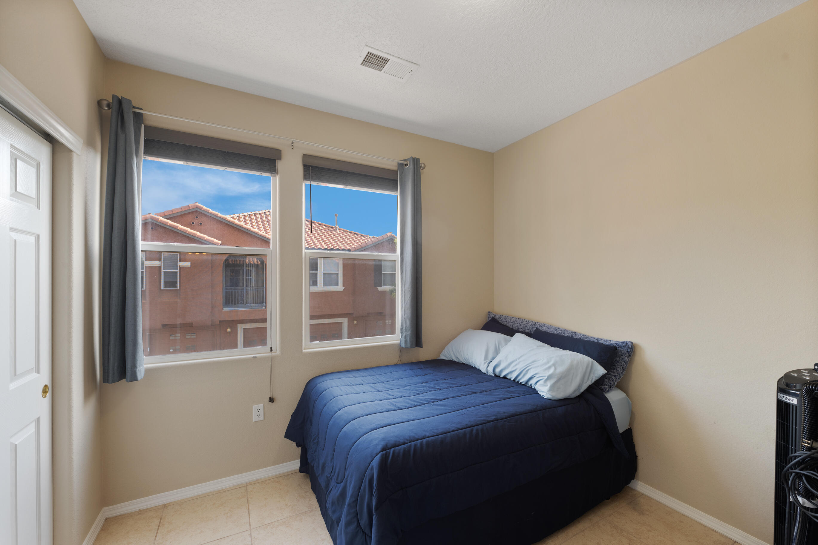 601 Menaul Boulevard Boulevard NE Unit: 4101