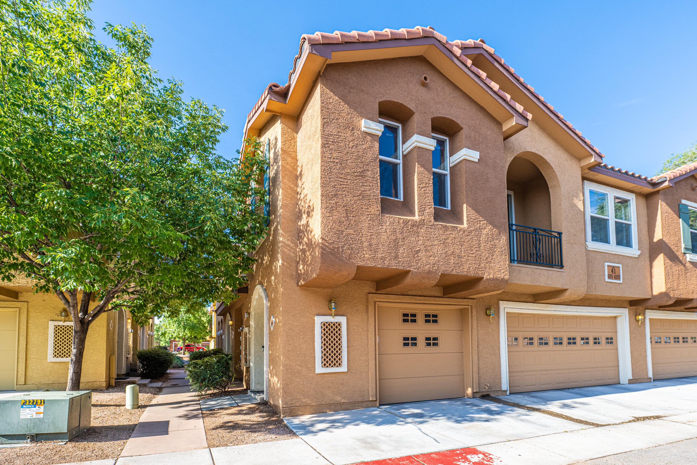 601 Menaul Boulevard Boulevard NE Unit: 4101