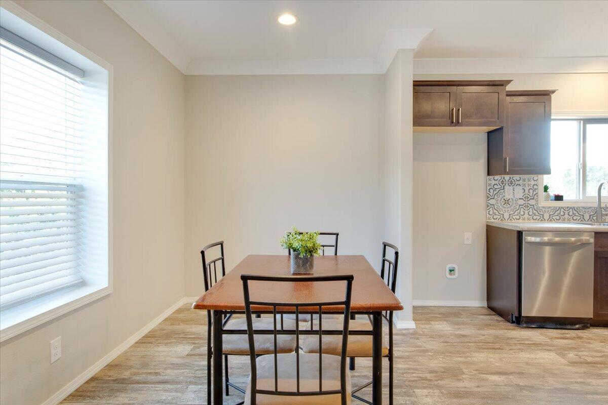 36 Lakeview Drive