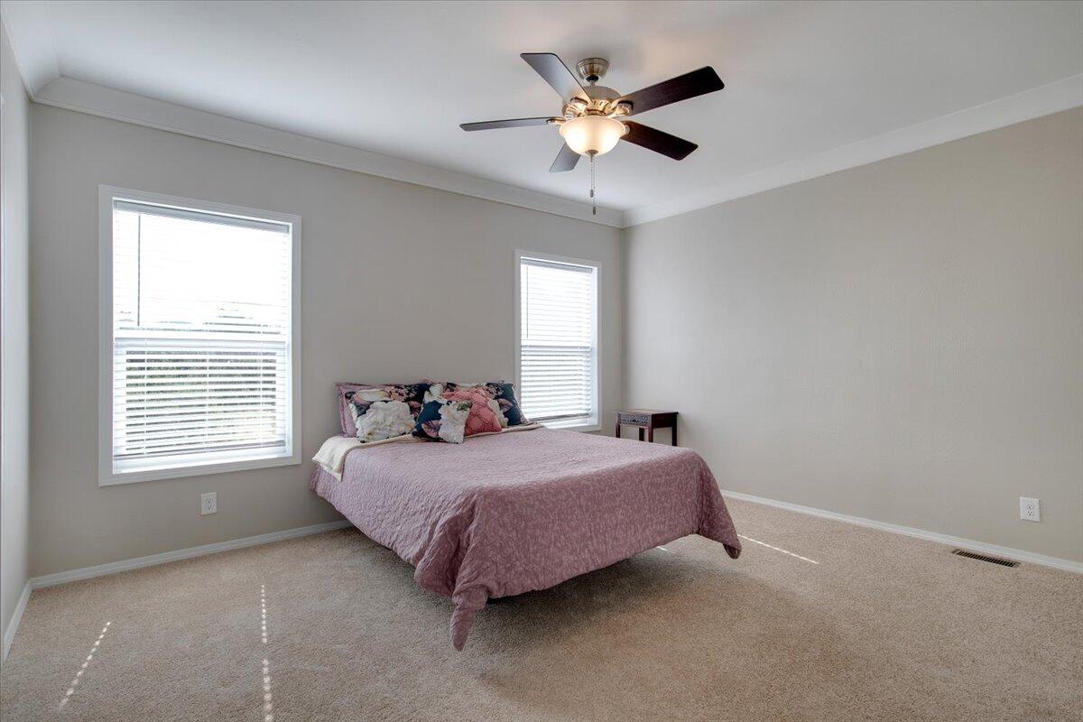 36 Lakeview Drive