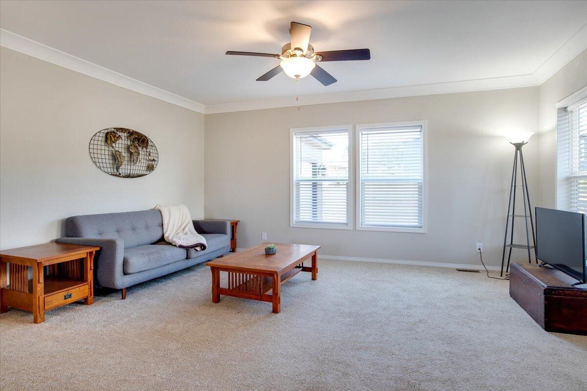 36 Lakeview Drive