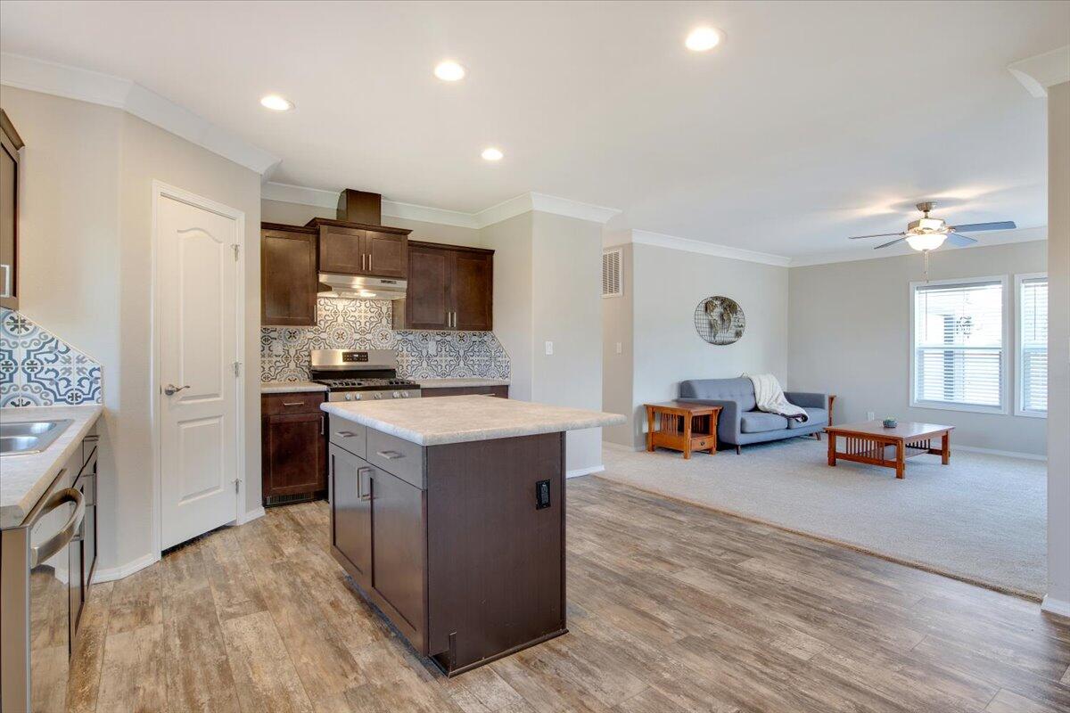36 Lakeview Drive