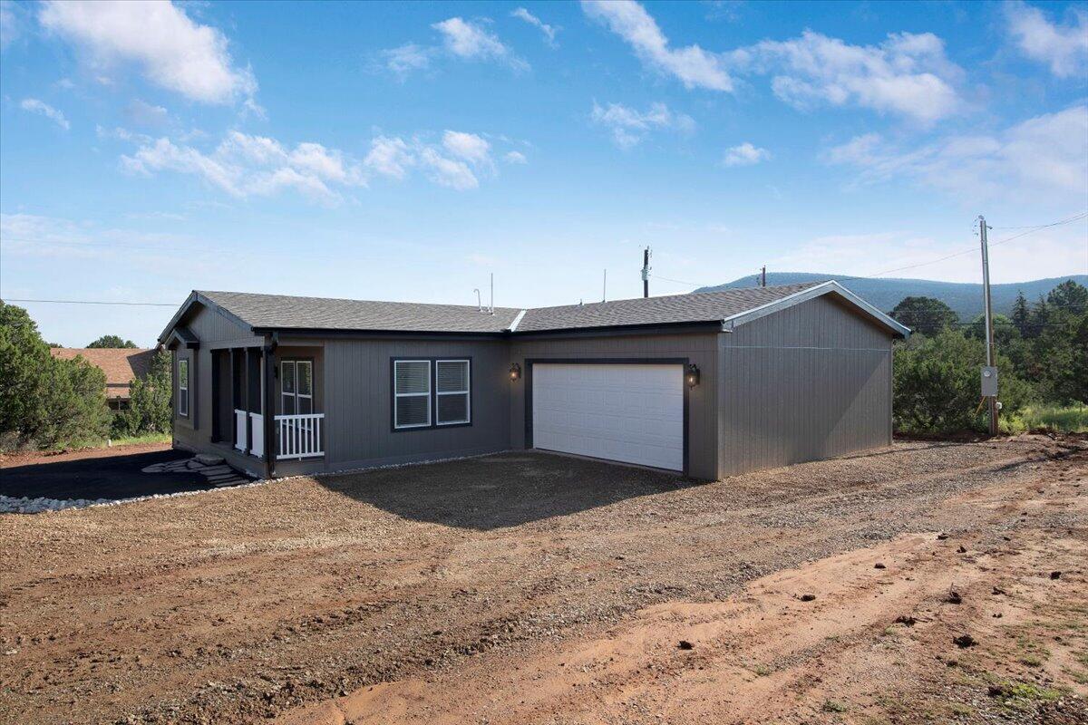 36 Lakeview Drive