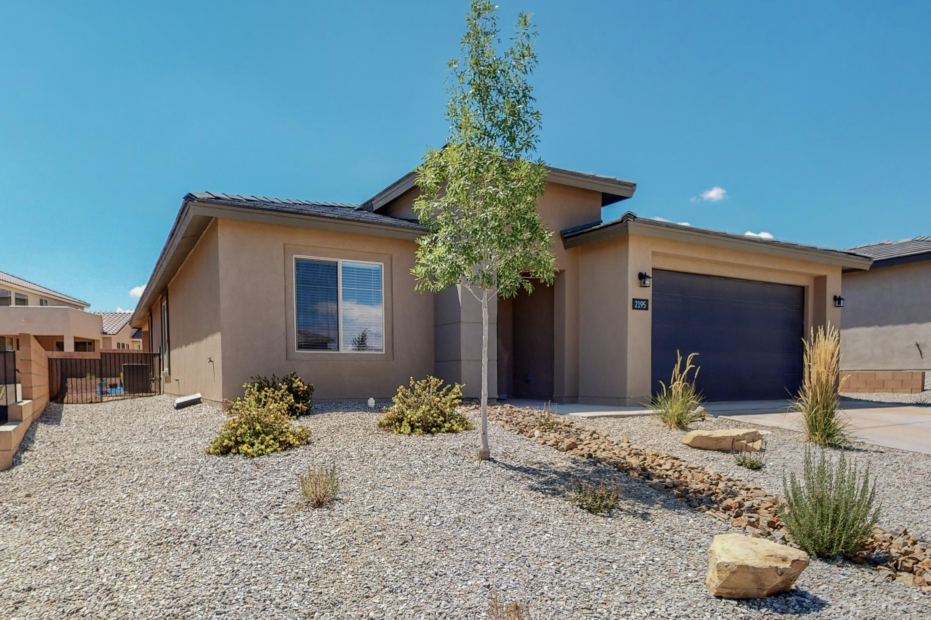 2195 BECKHAM Drive NE