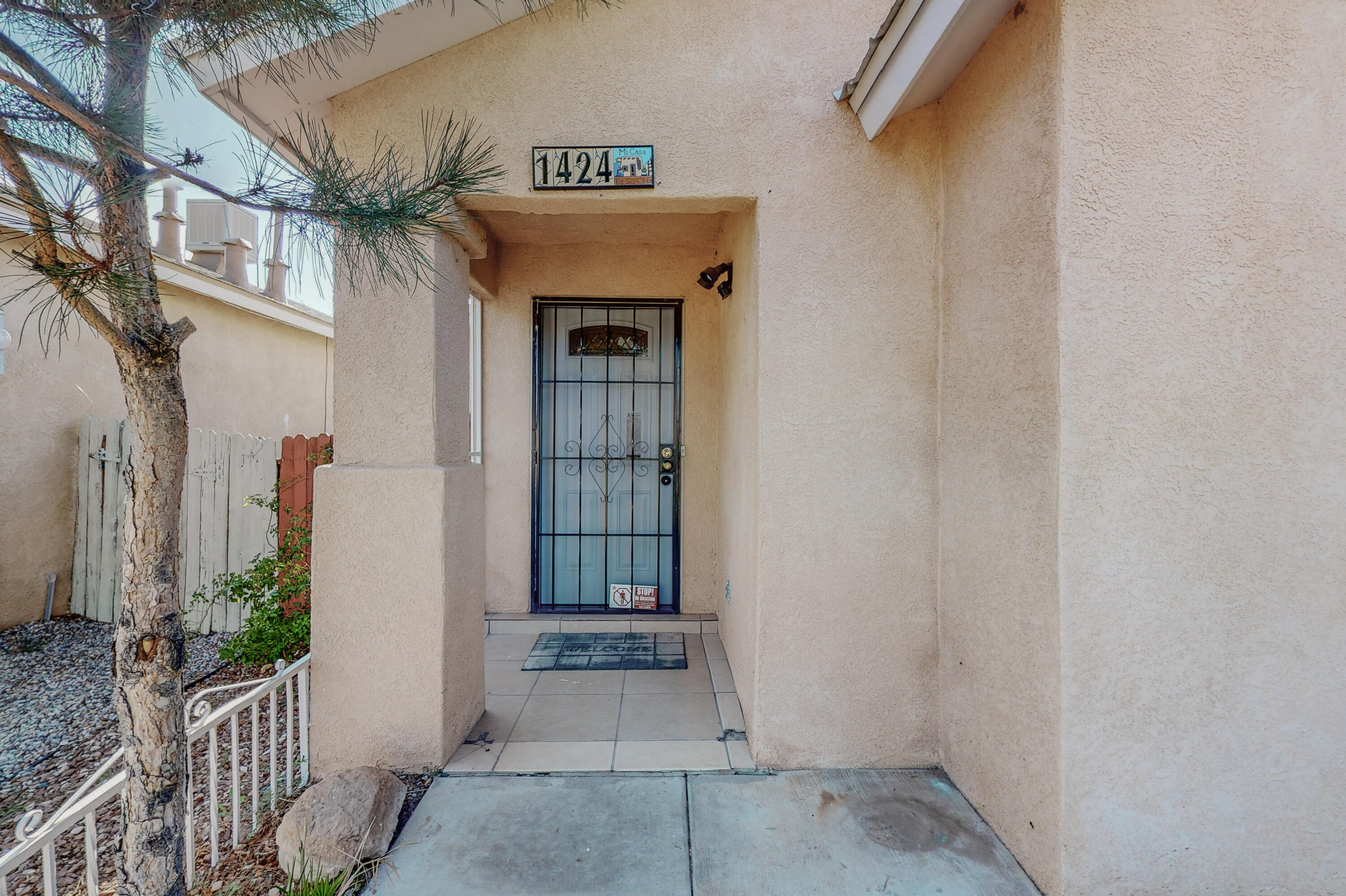 1424 SEVEN FALLS Place SW