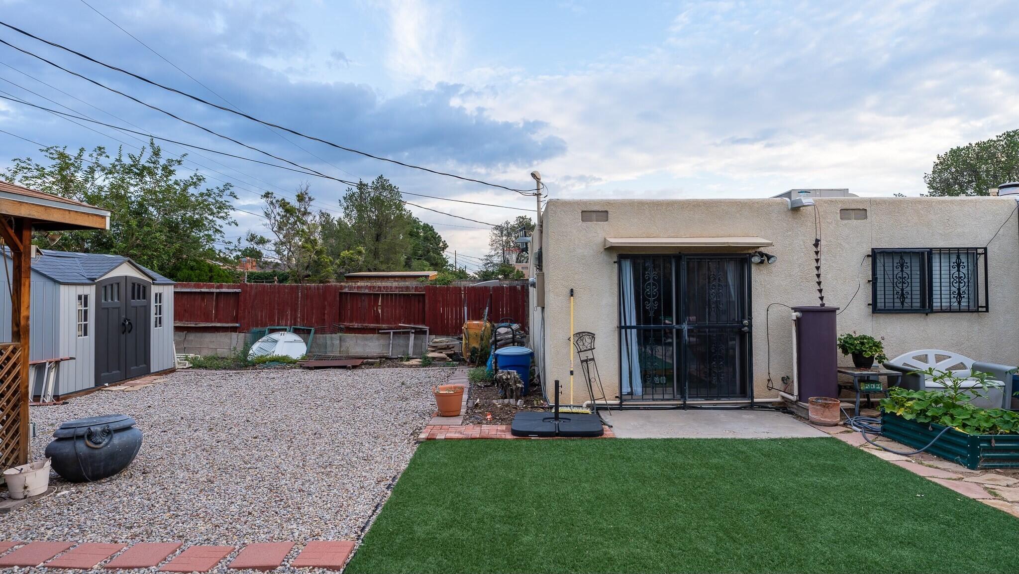 3916 LAFAYETTE Drive NE