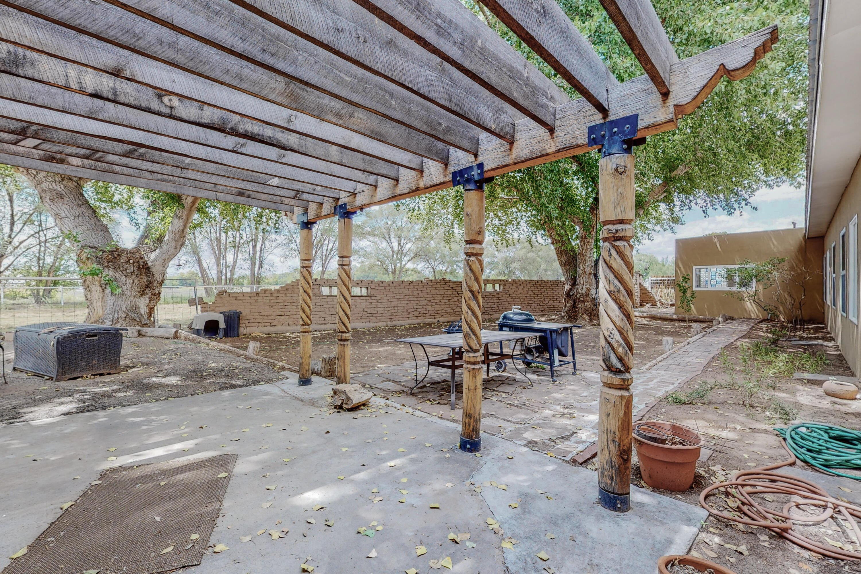 2028 CHERRY TREE Lane SW