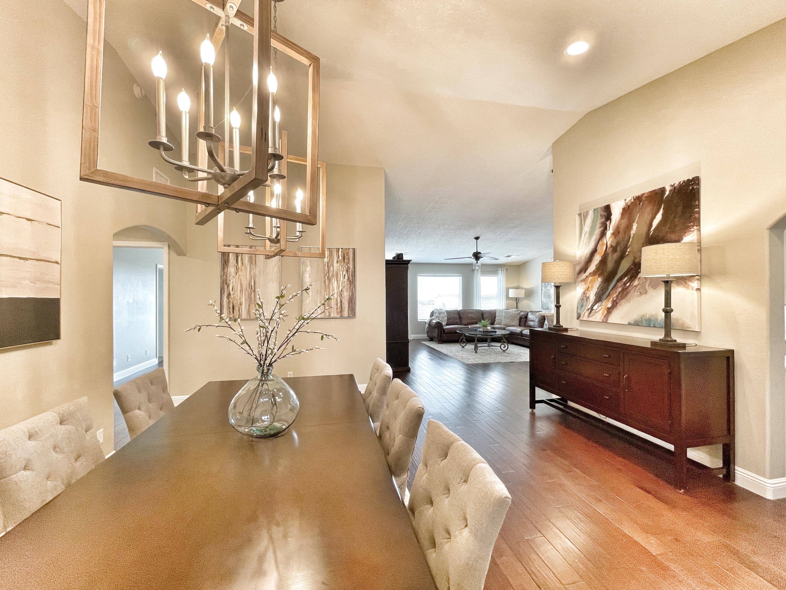 600 8TH Street NE