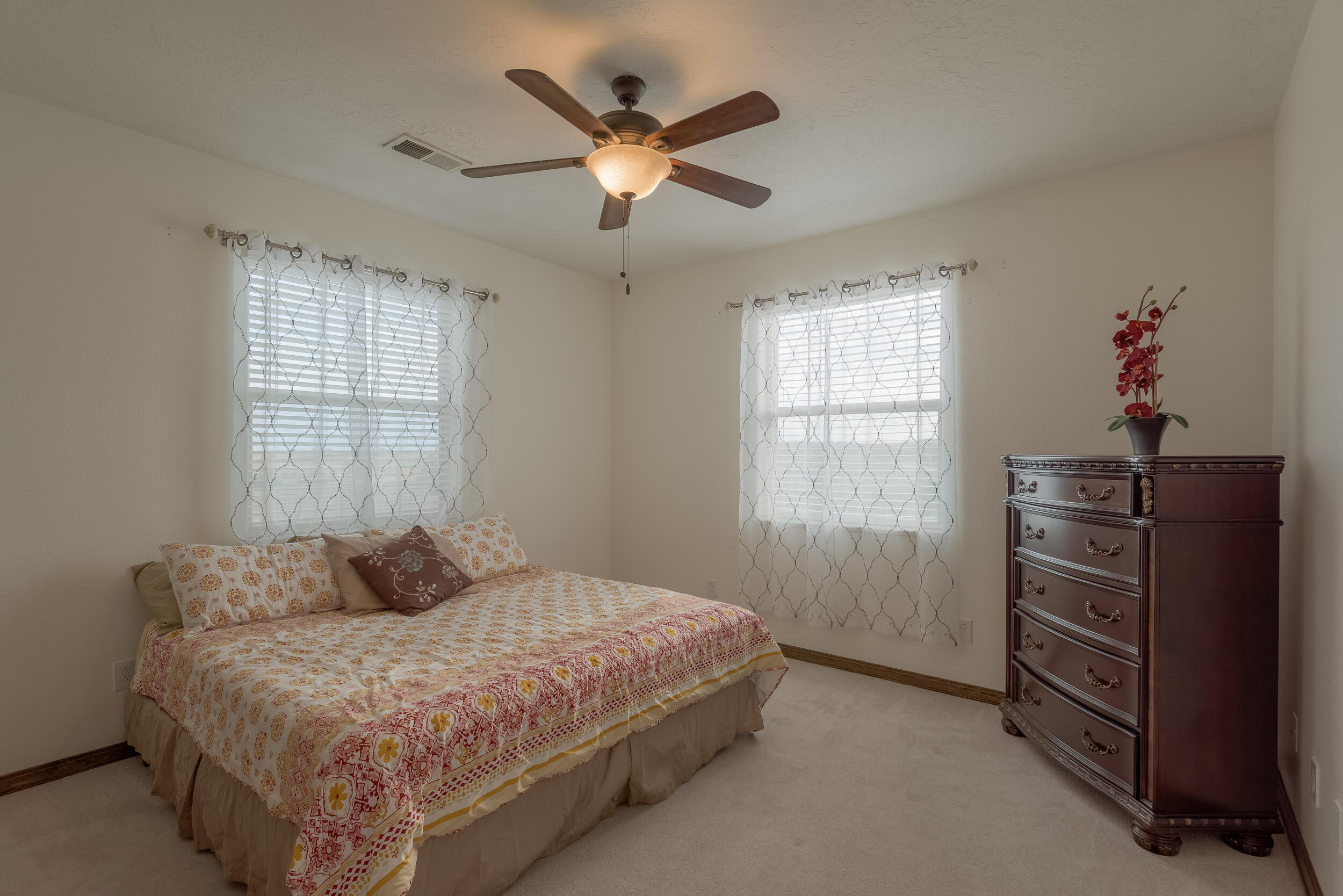 2013 Santa Ana Road NE