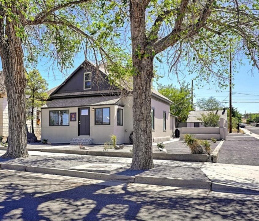 824 ARNO Street SE
