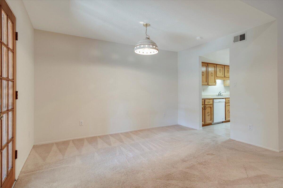 5520 AMISTAD Road NE