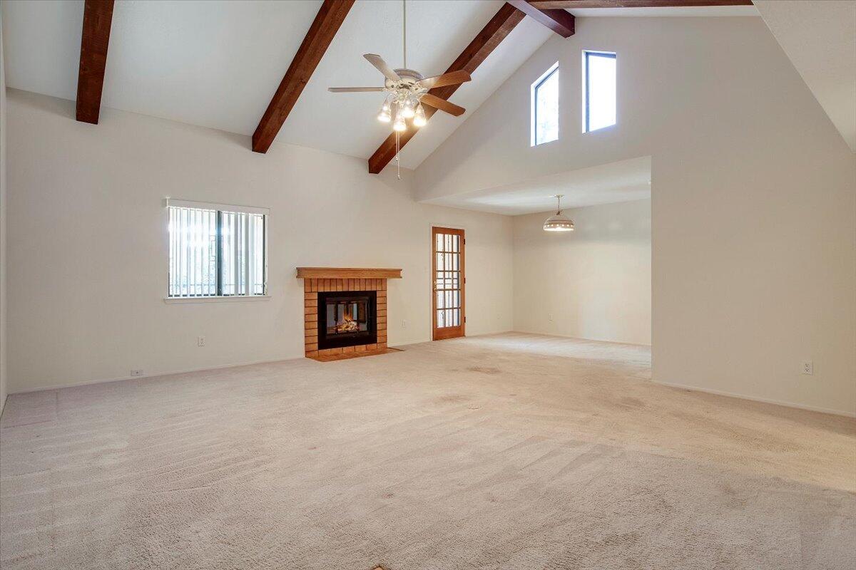 5520 AMISTAD Road NE