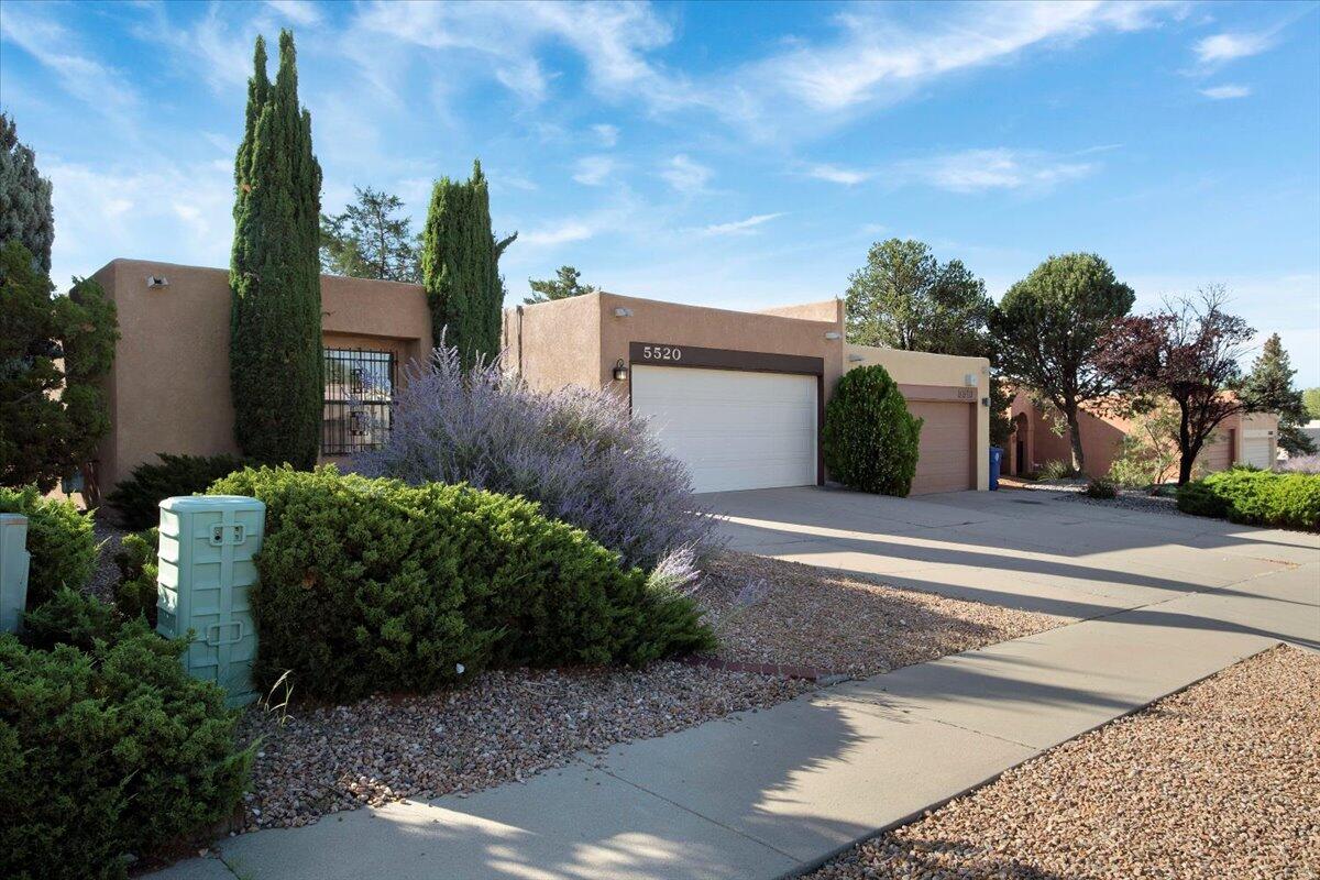 5520 AMISTAD Road NE