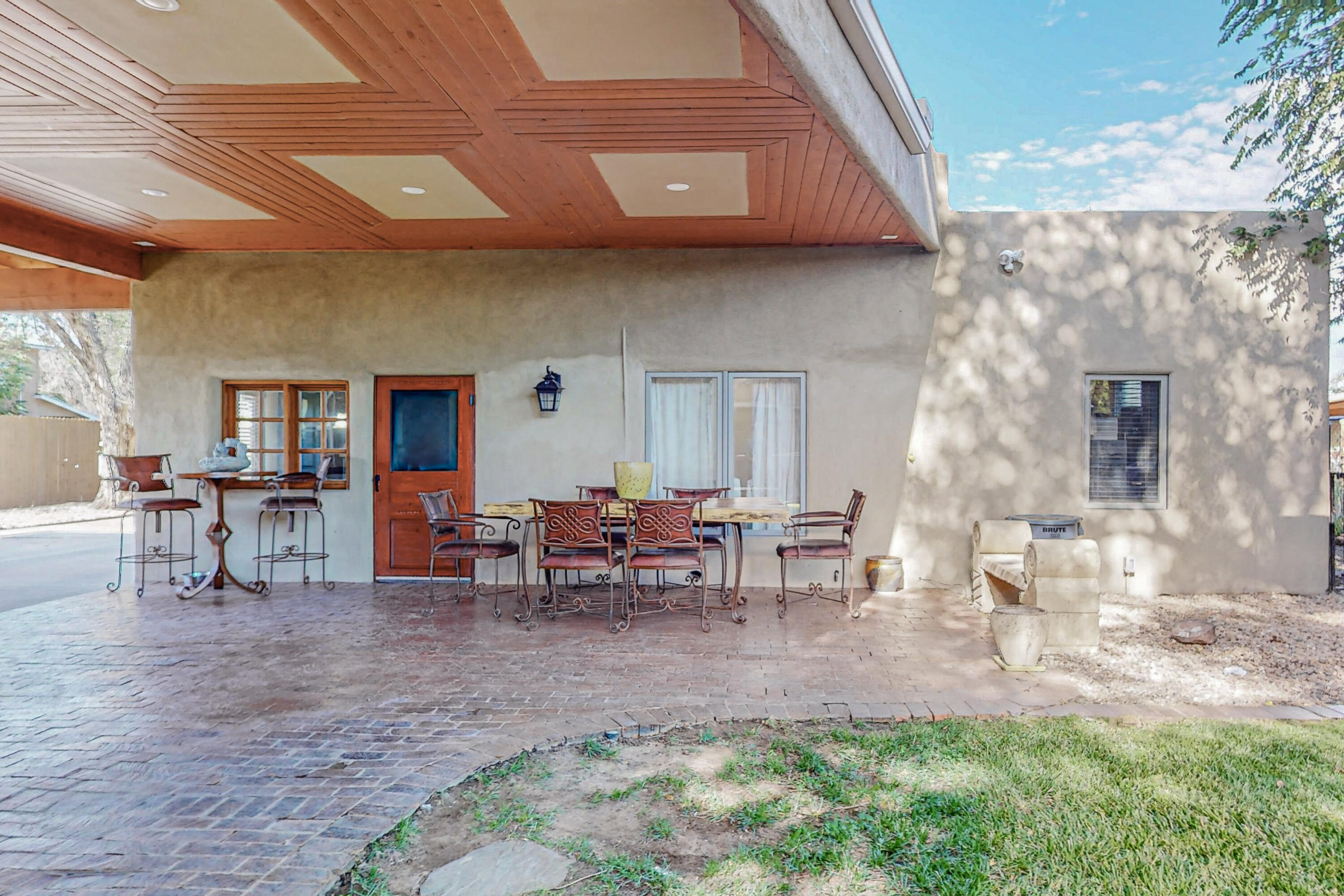 3348 DEL RIO Road SW