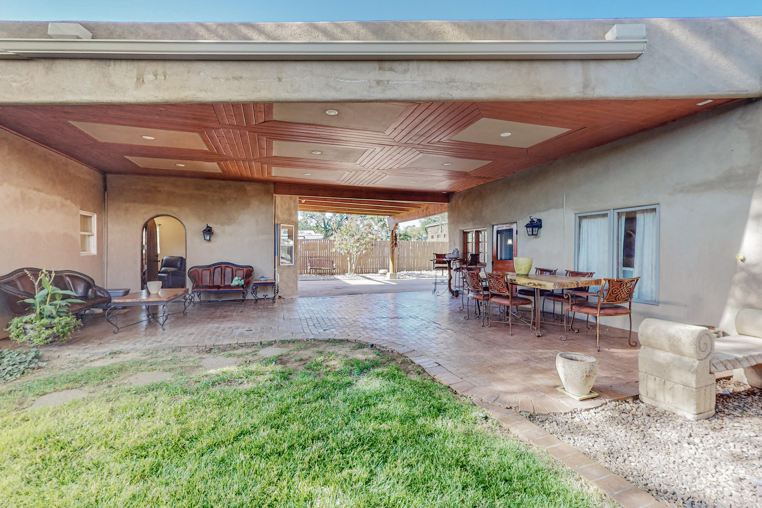 3348 DEL RIO Road SW