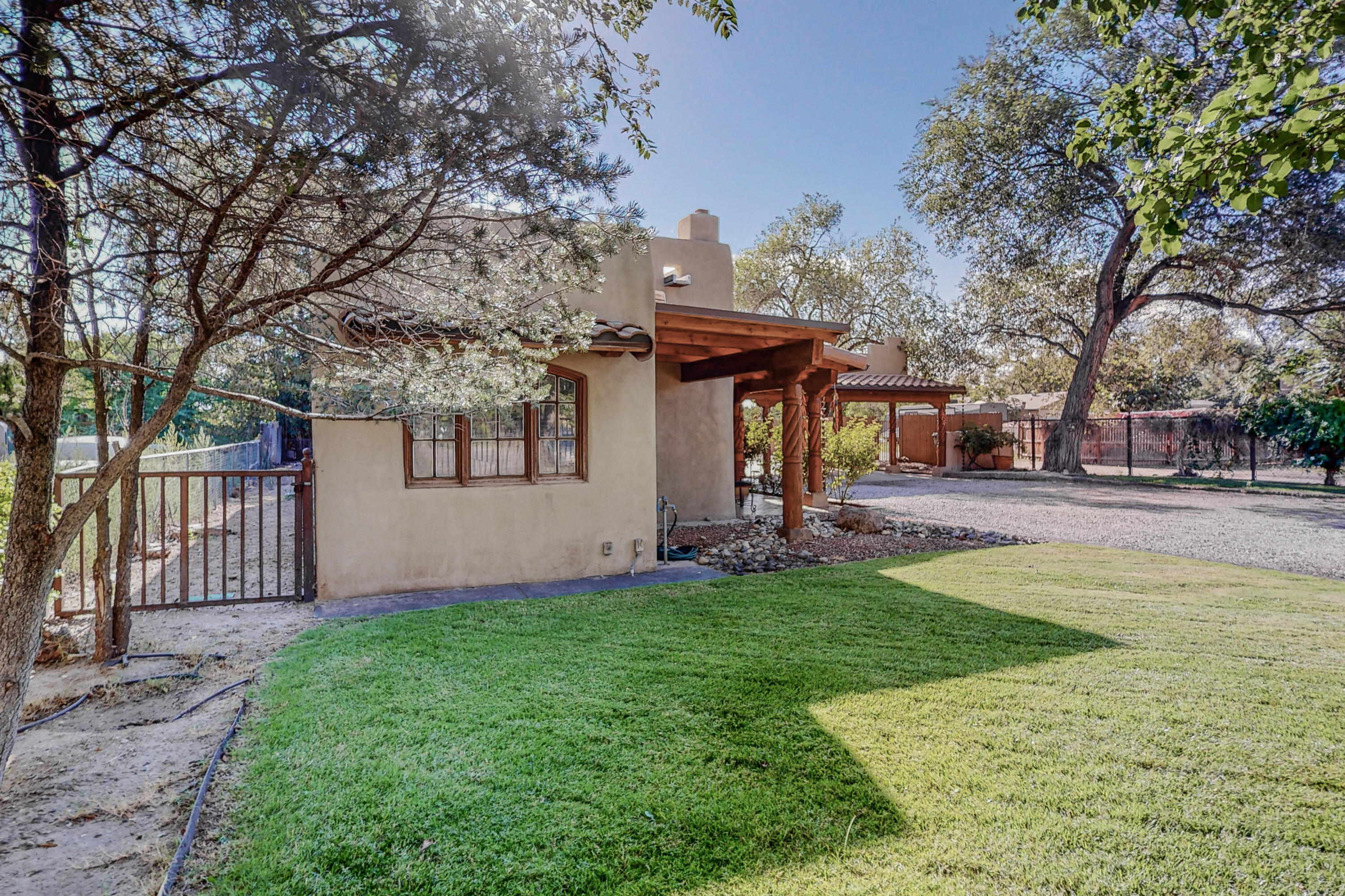 3348 DEL RIO Road SW