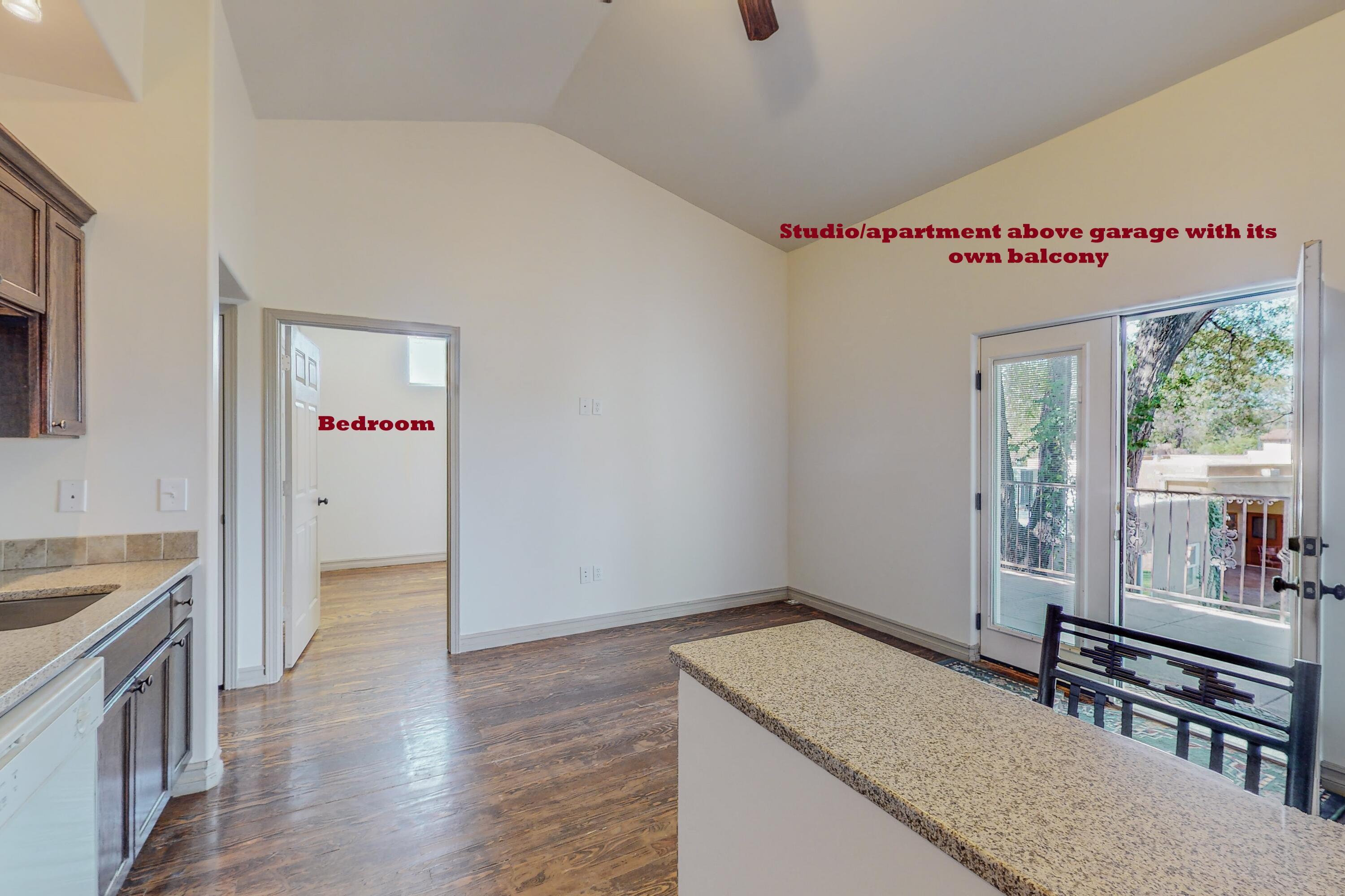 3348 DEL RIO Road SW
