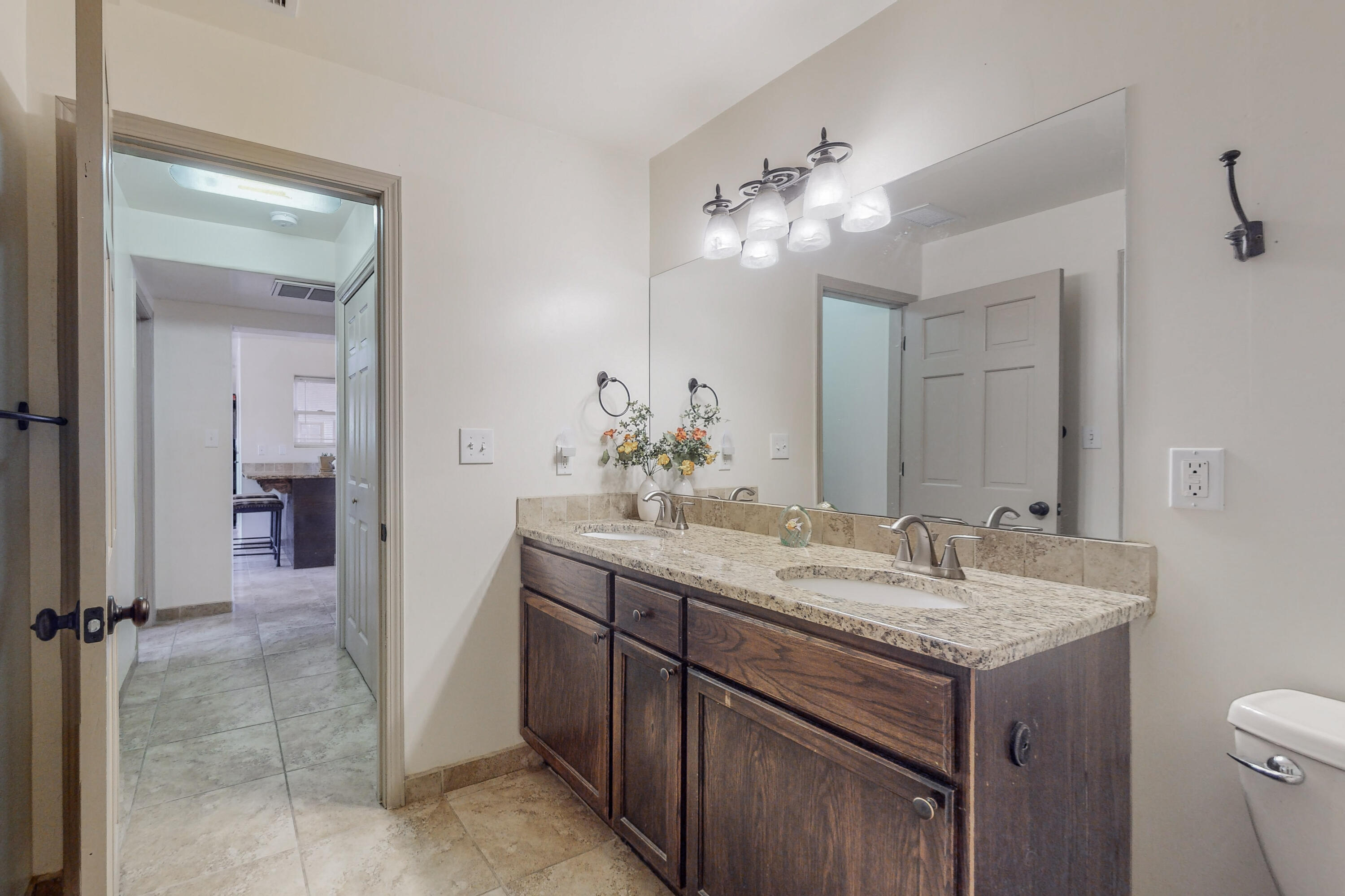 3348 DEL RIO Road SW