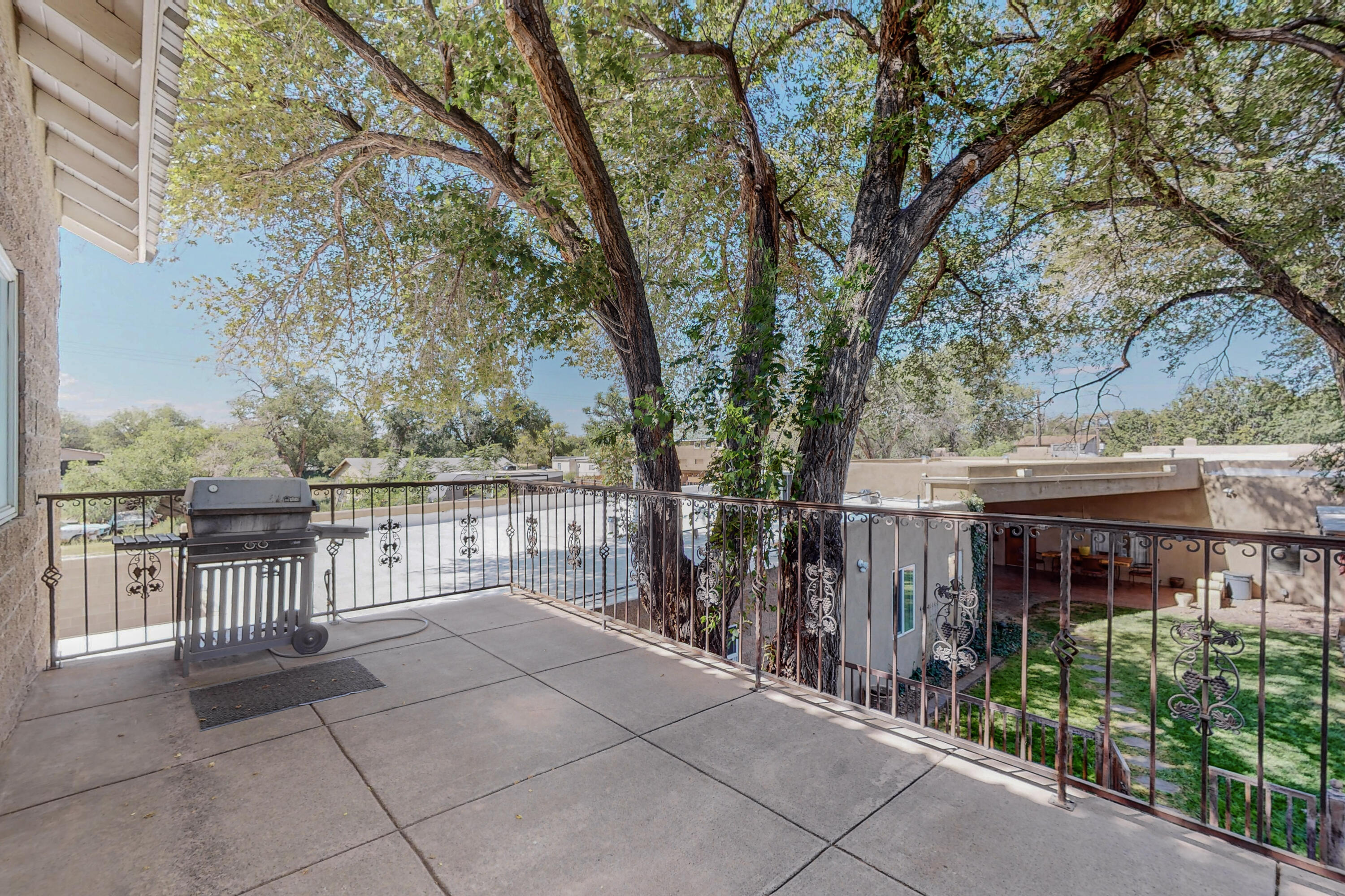 3348 DEL RIO Road SW