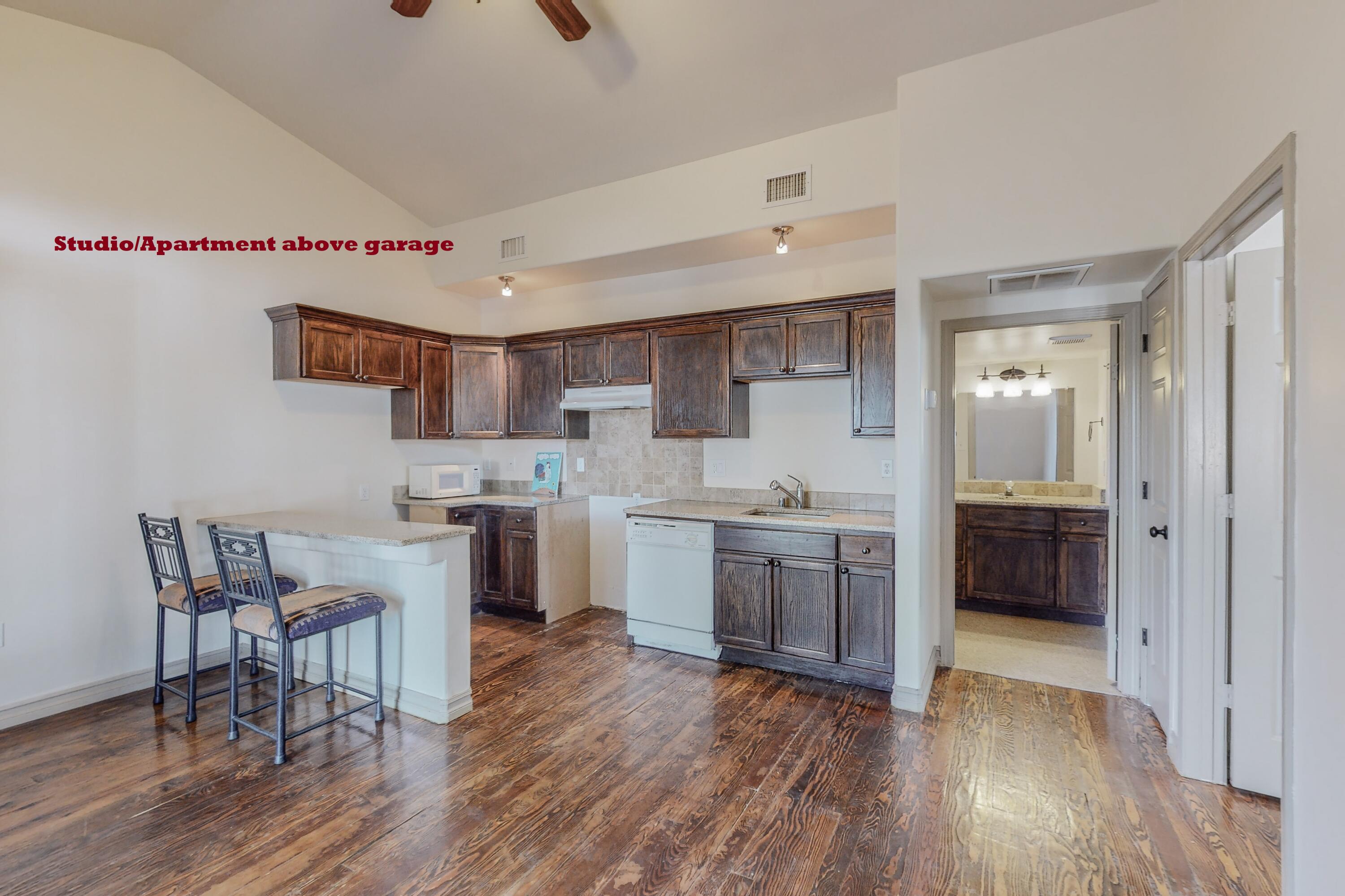 3348 DEL RIO Road SW