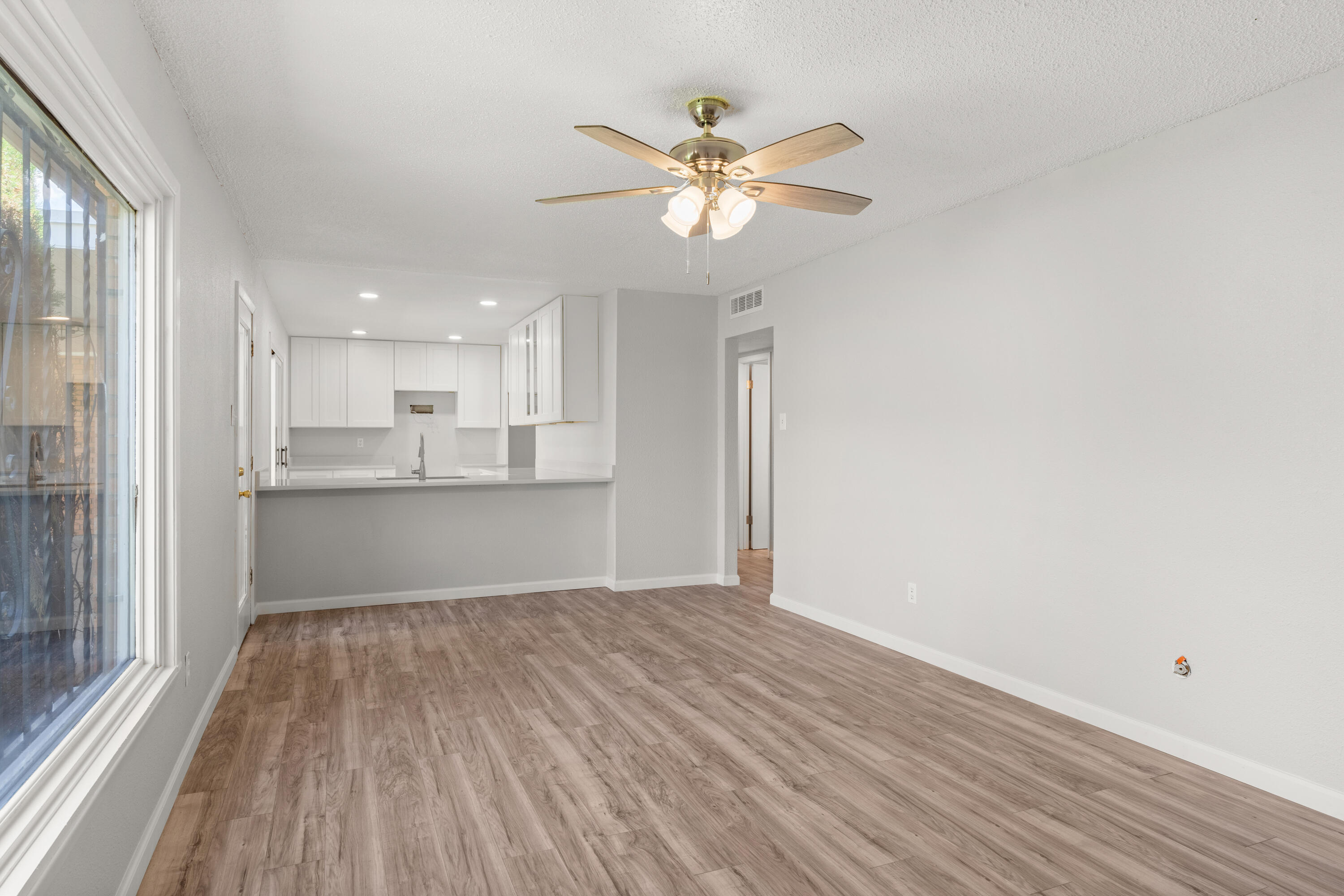 11913 EUCLID Court NE
