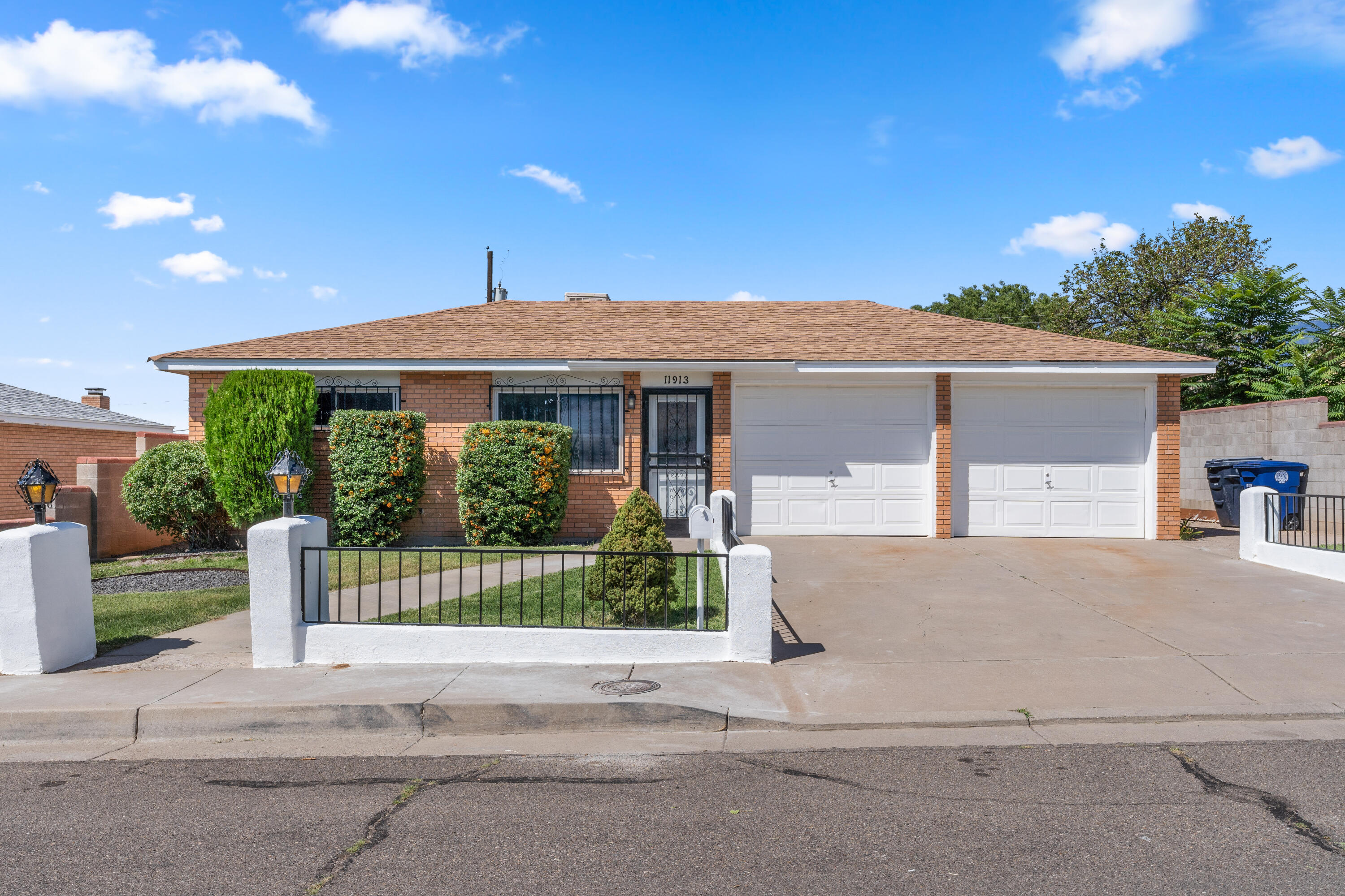 11913 EUCLID Court NE