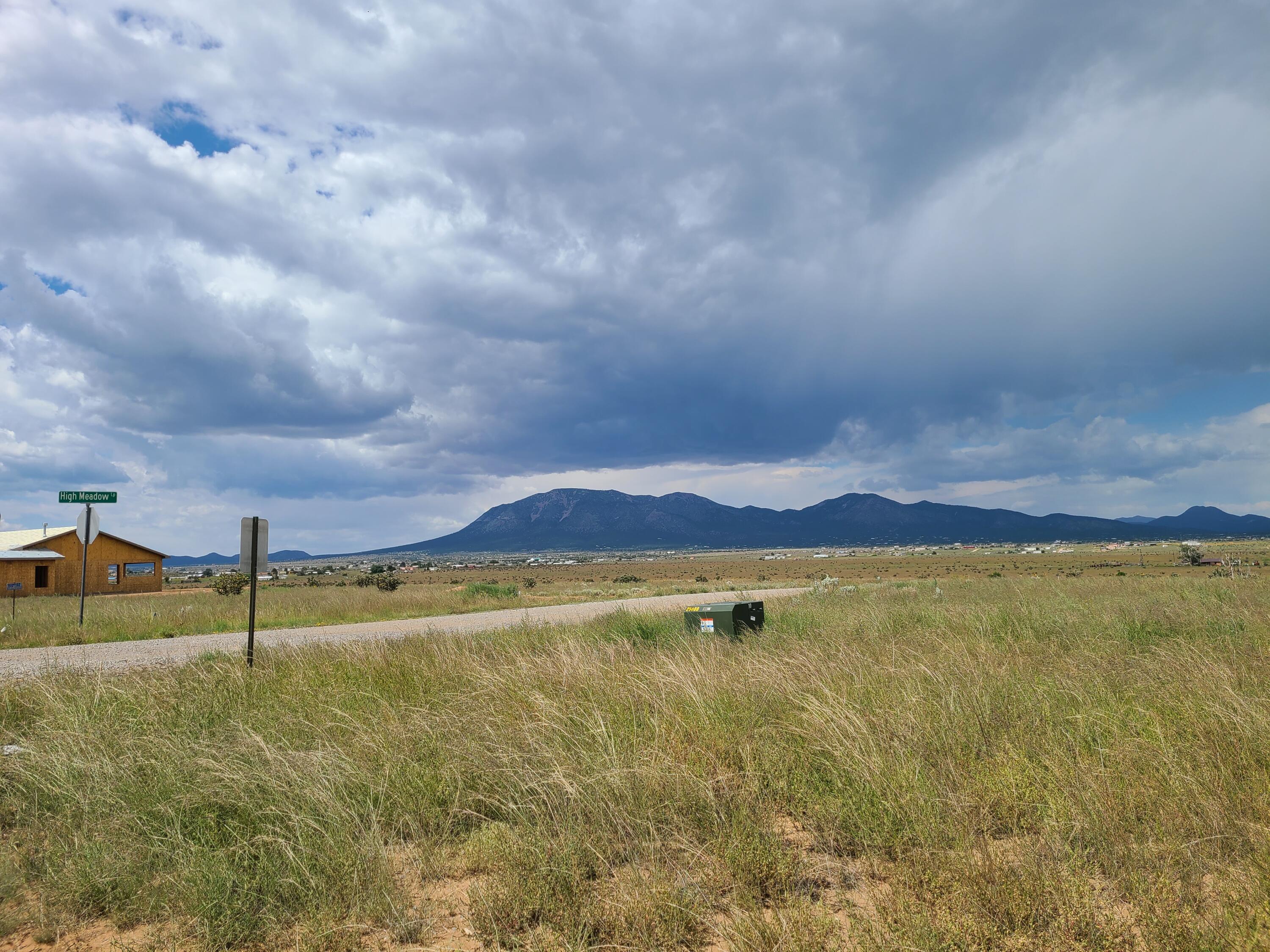 90 High Meadow Loop