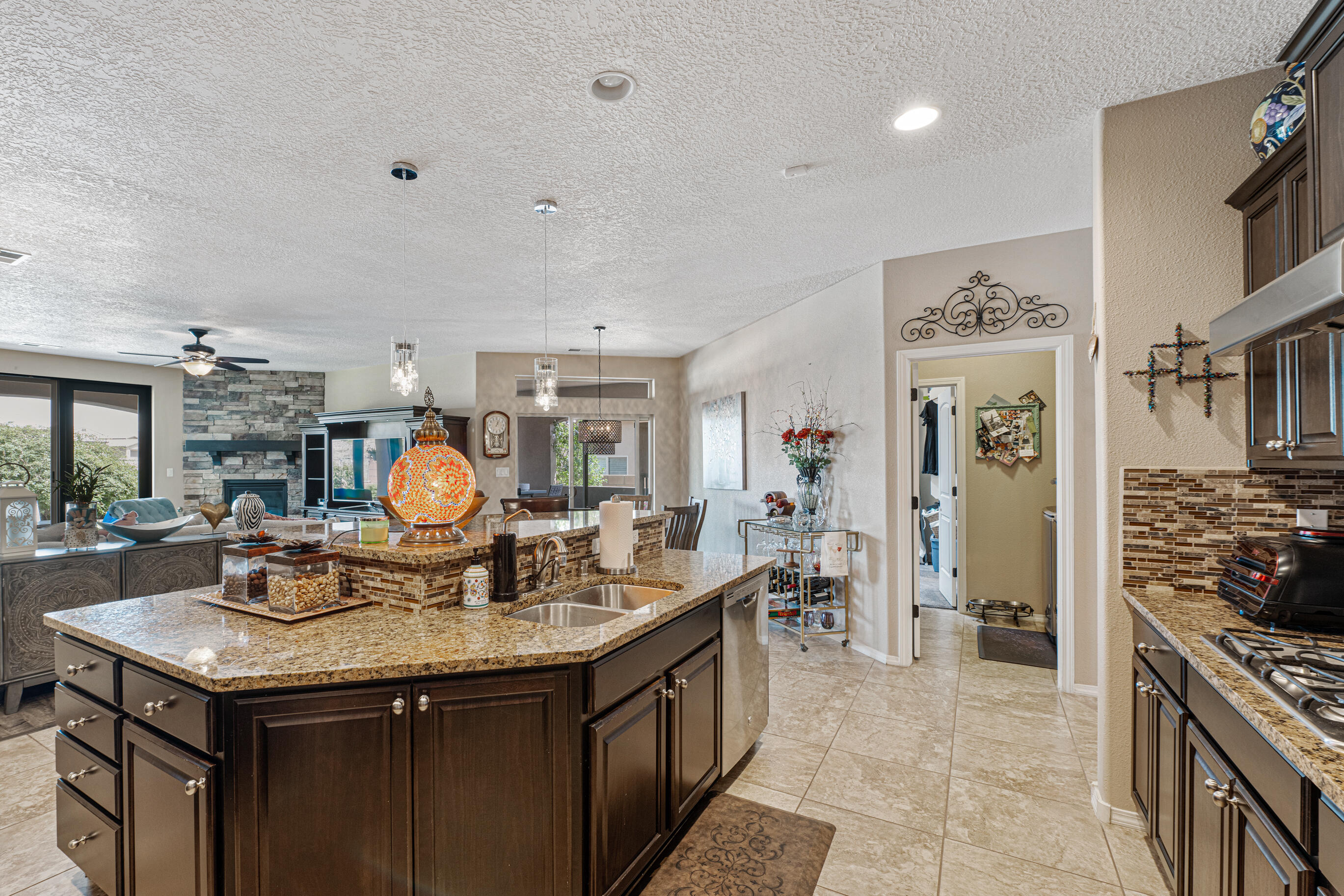 6351 CAMINO DE PAZ Road NW