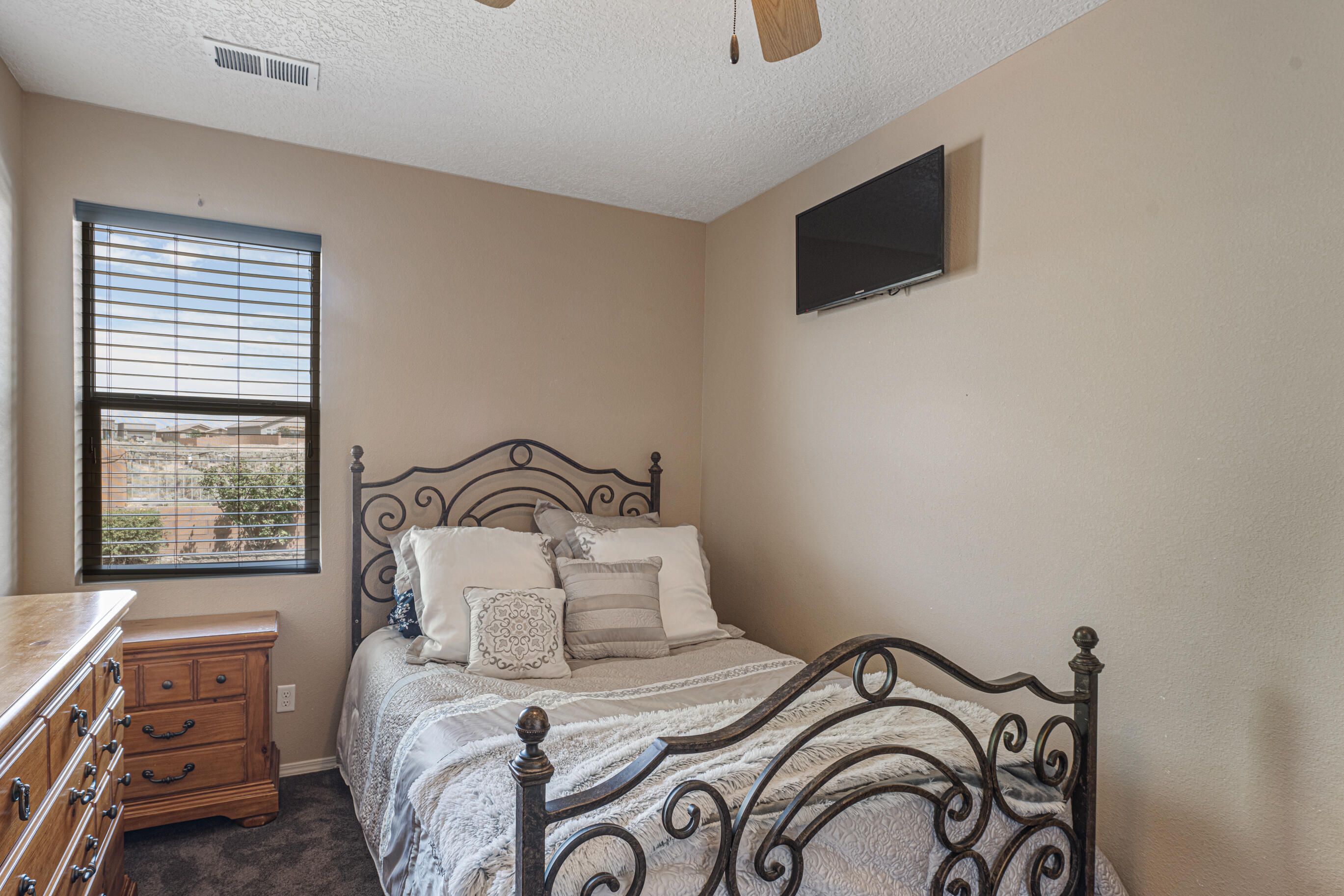 6351 CAMINO DE PAZ Road NW