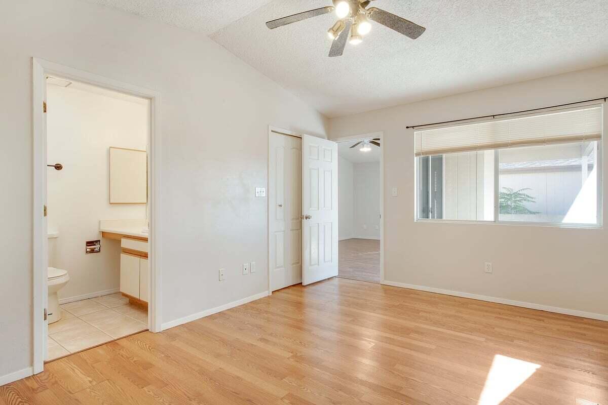 2517 STALLION Loop SE
